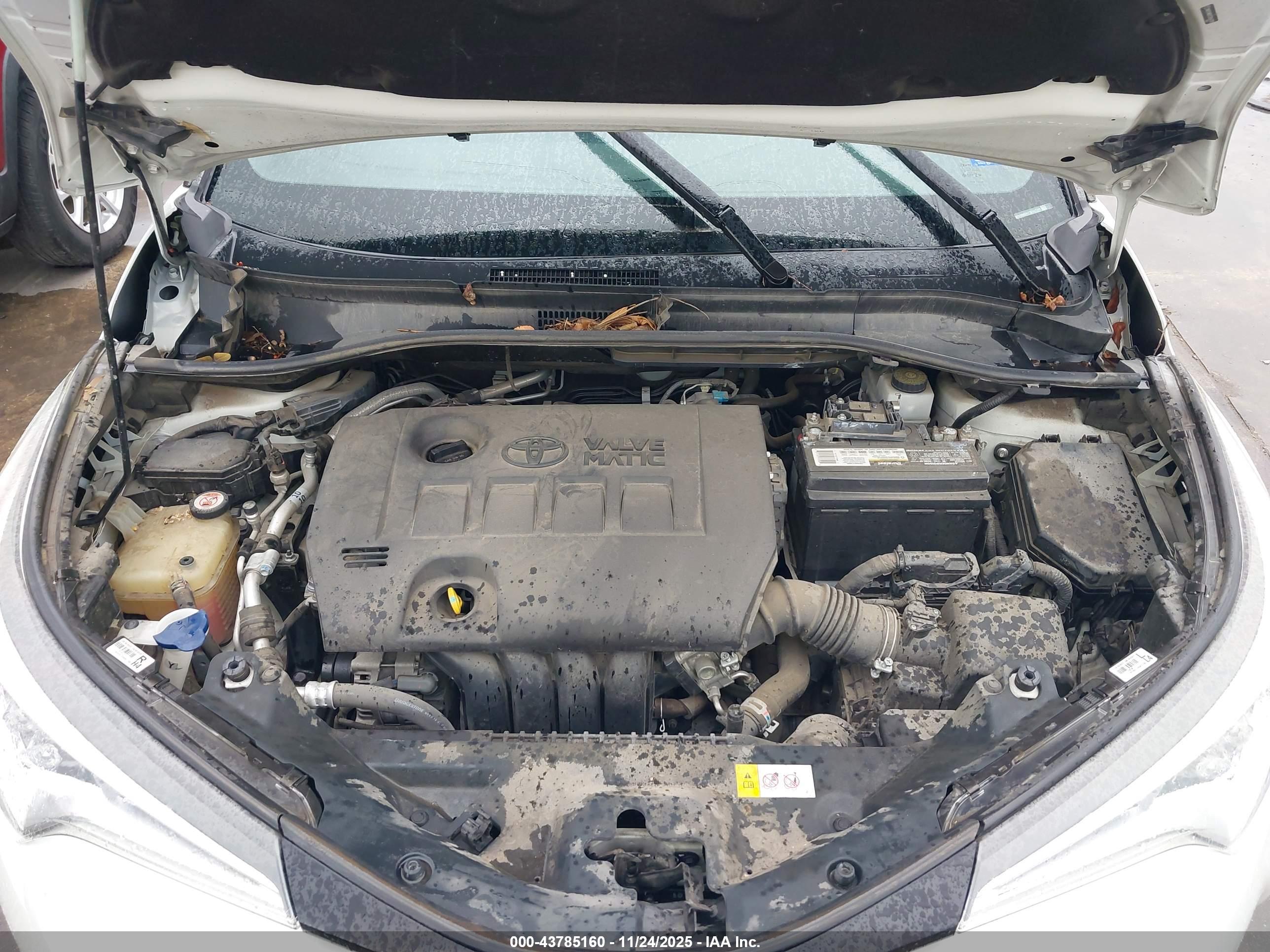 TOYOTA C-HR image 10