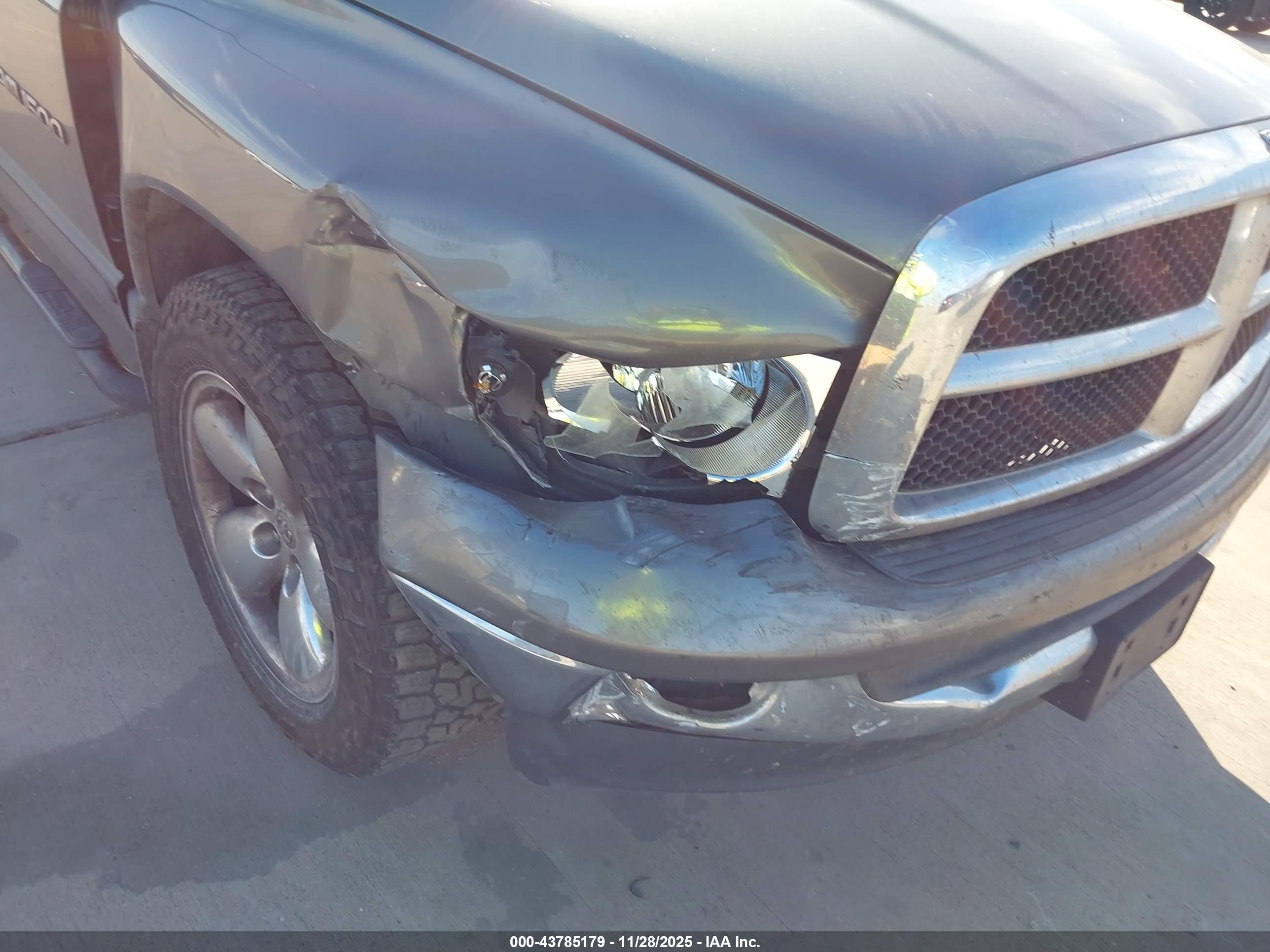 DODGE RAM image 6