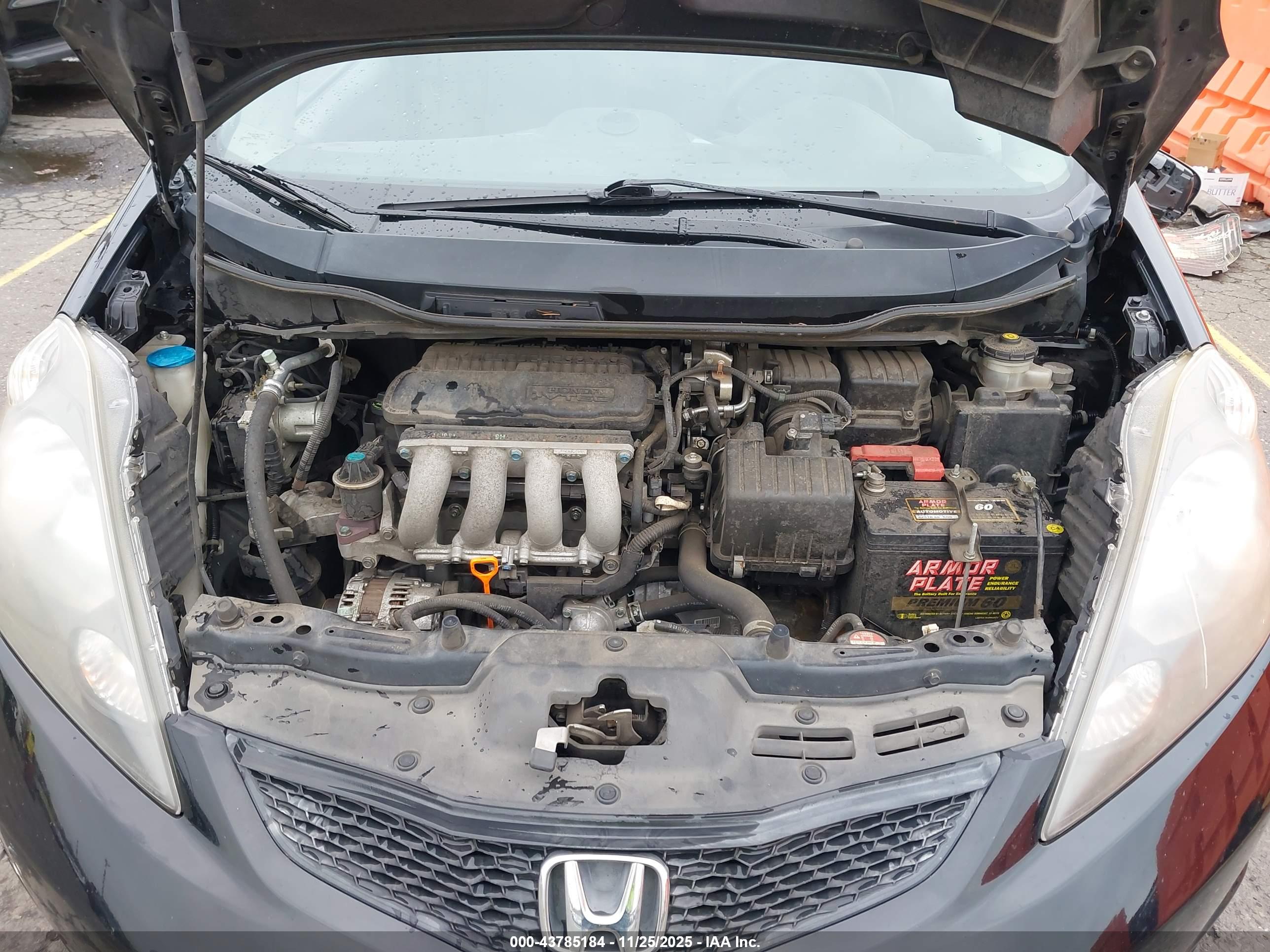 HONDA FIT image 10