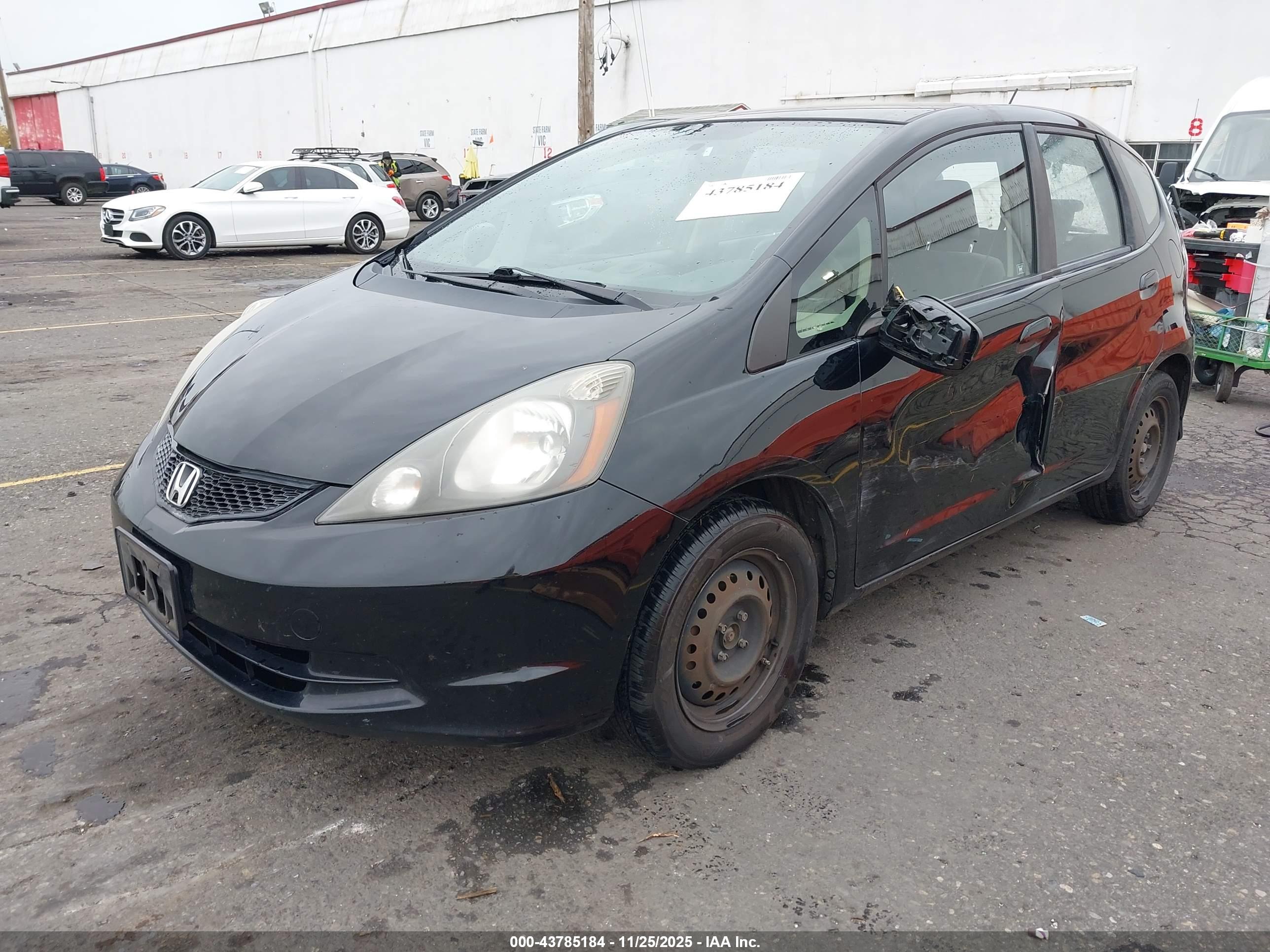 HONDA FIT image 2