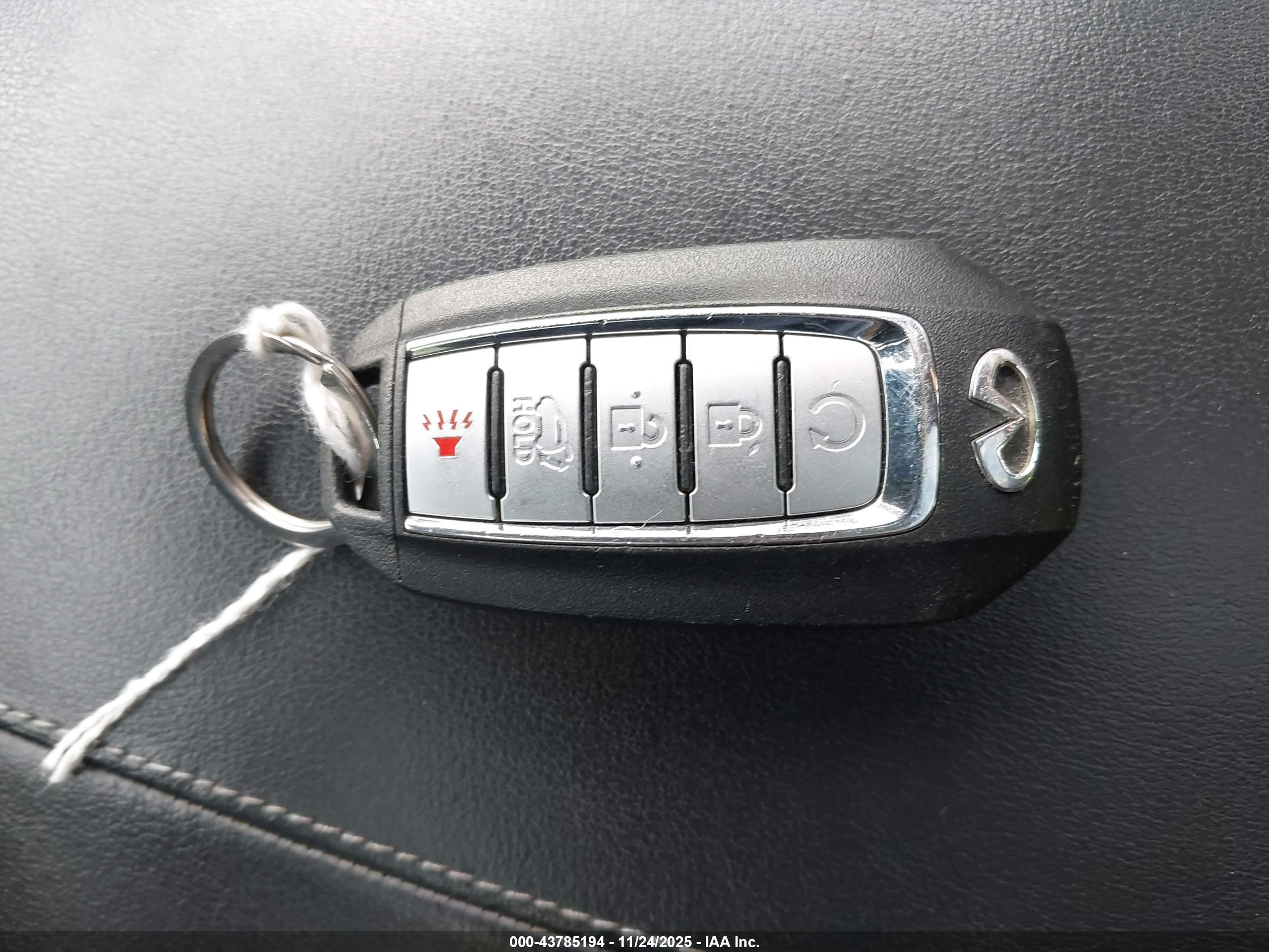 INFINITI QX50 image 11