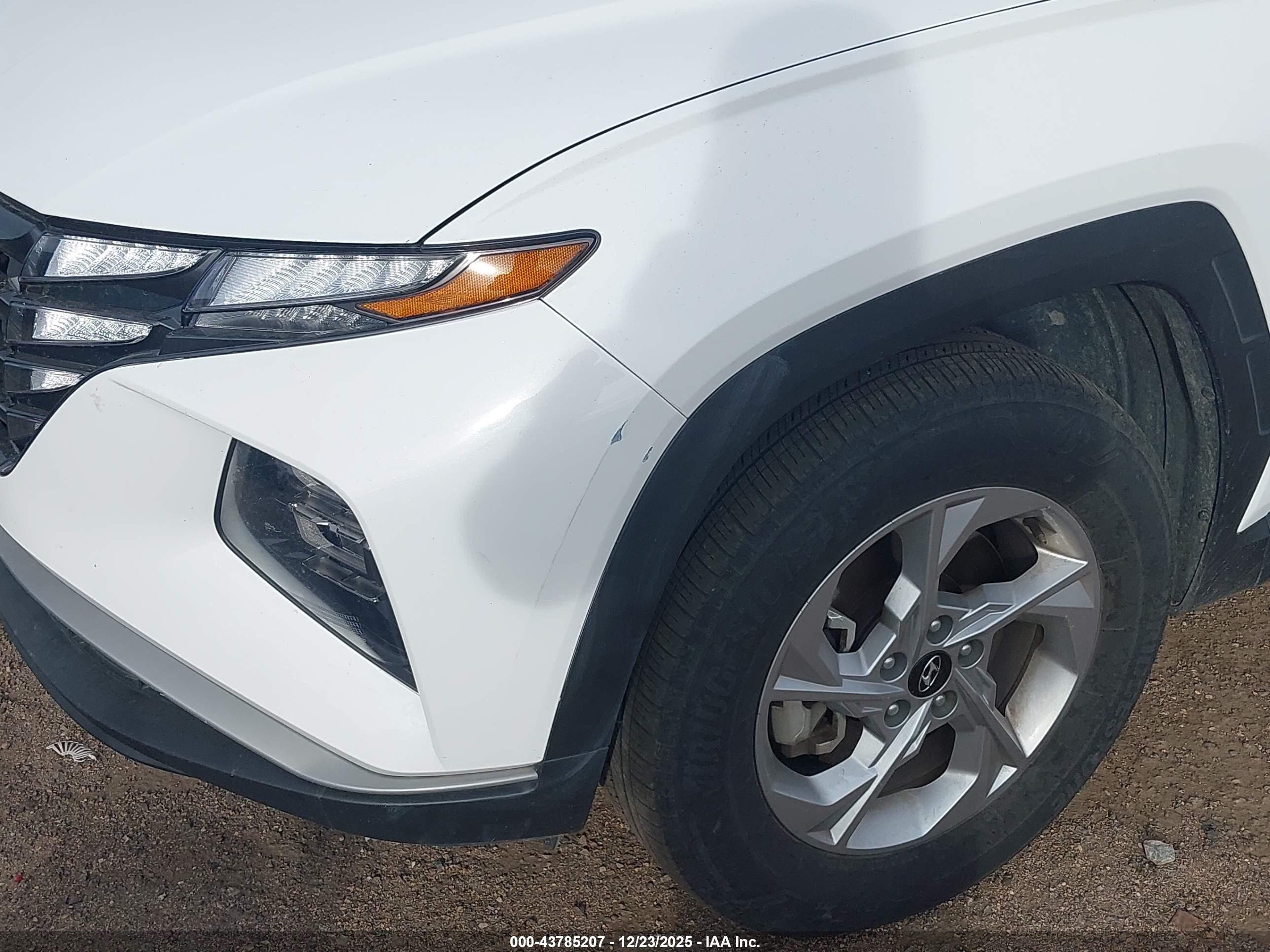 HYUNDAI TUCSON image 6