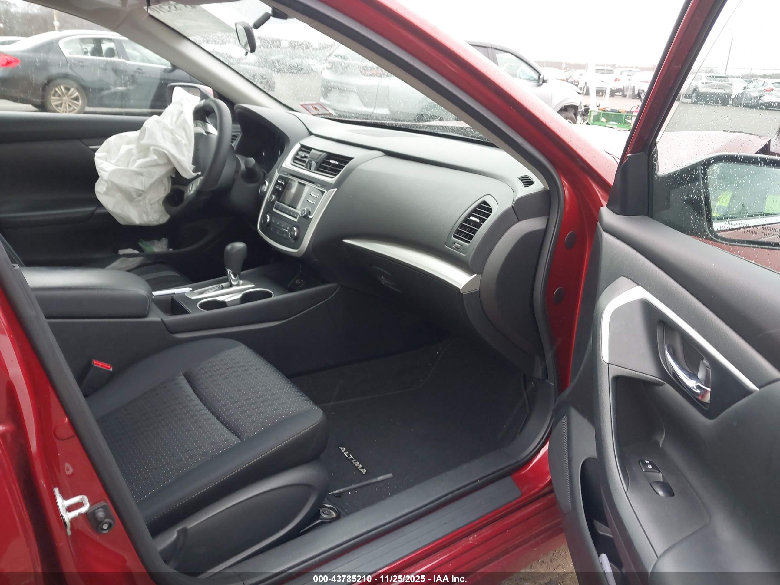 NISSAN ALTIMA image 5