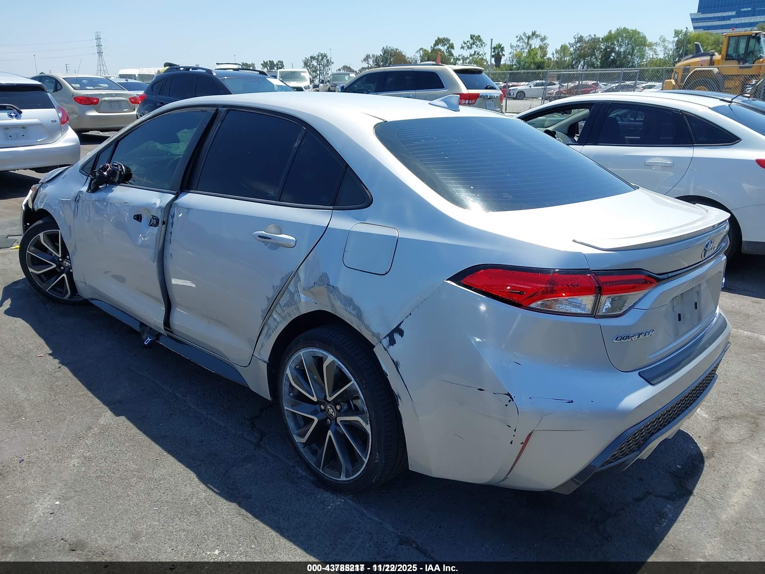 TOYOTA COROLLA image 3