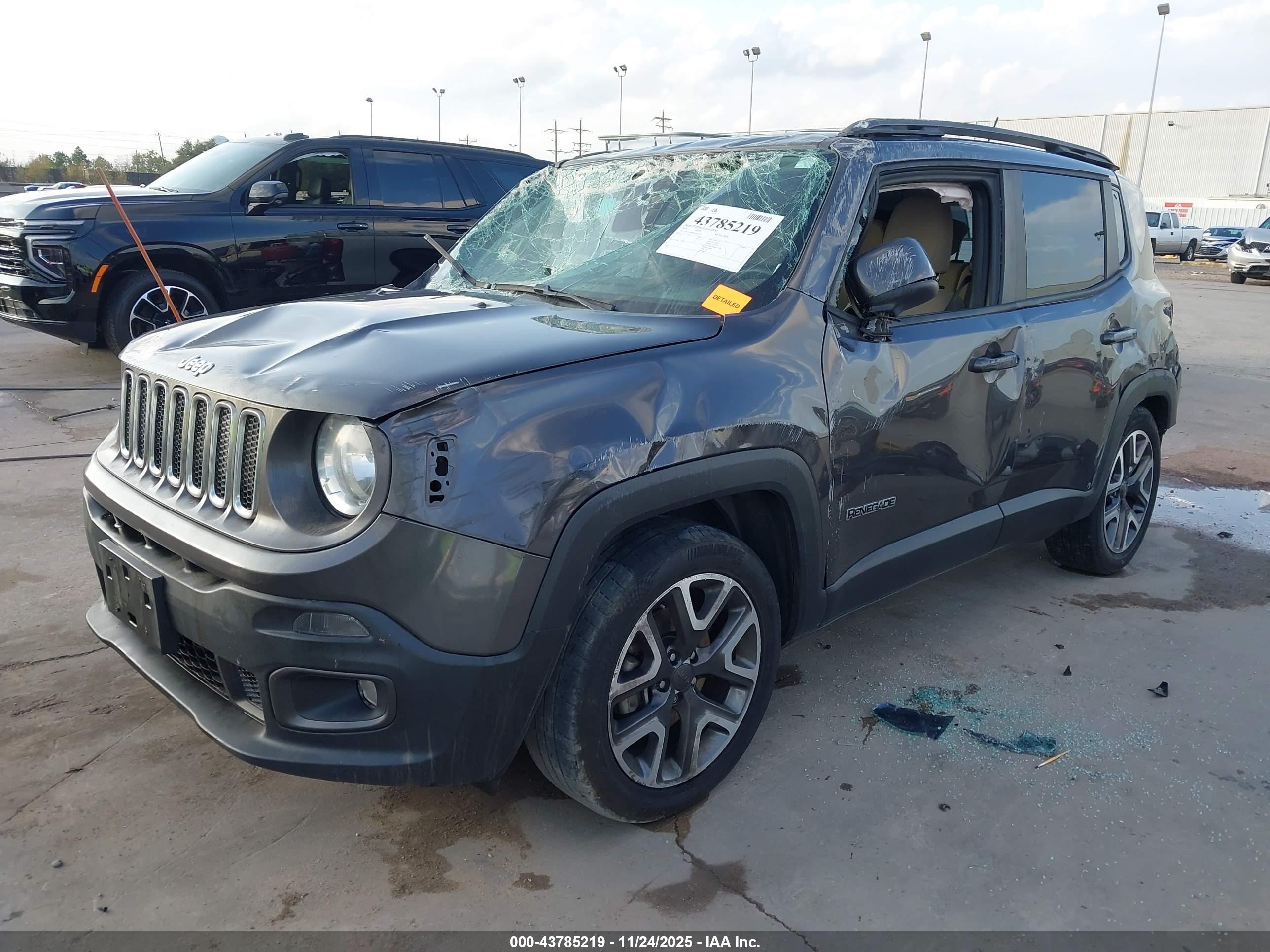 JEEP RENEGADE image 2
