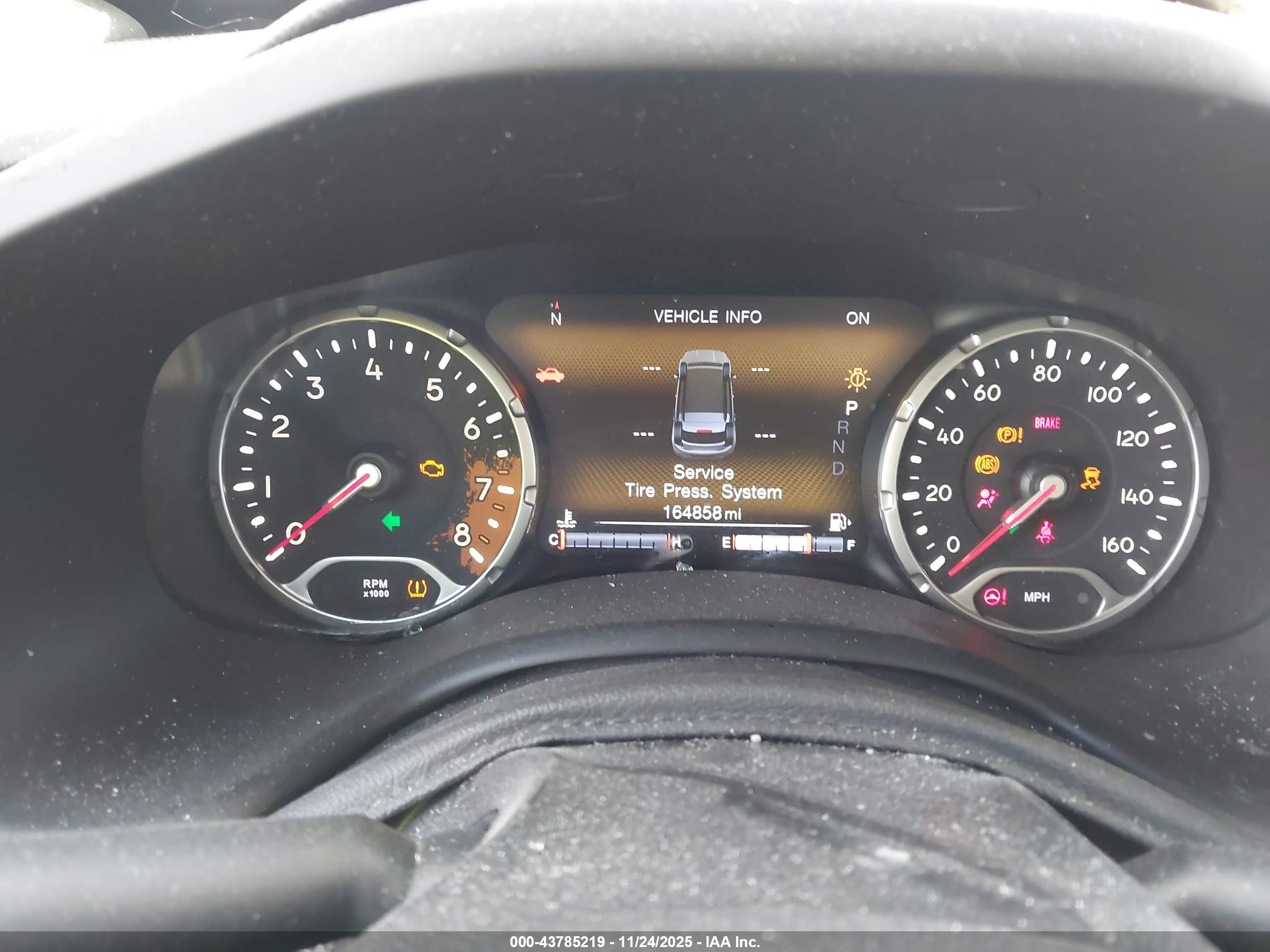 JEEP RENEGADE image 7
