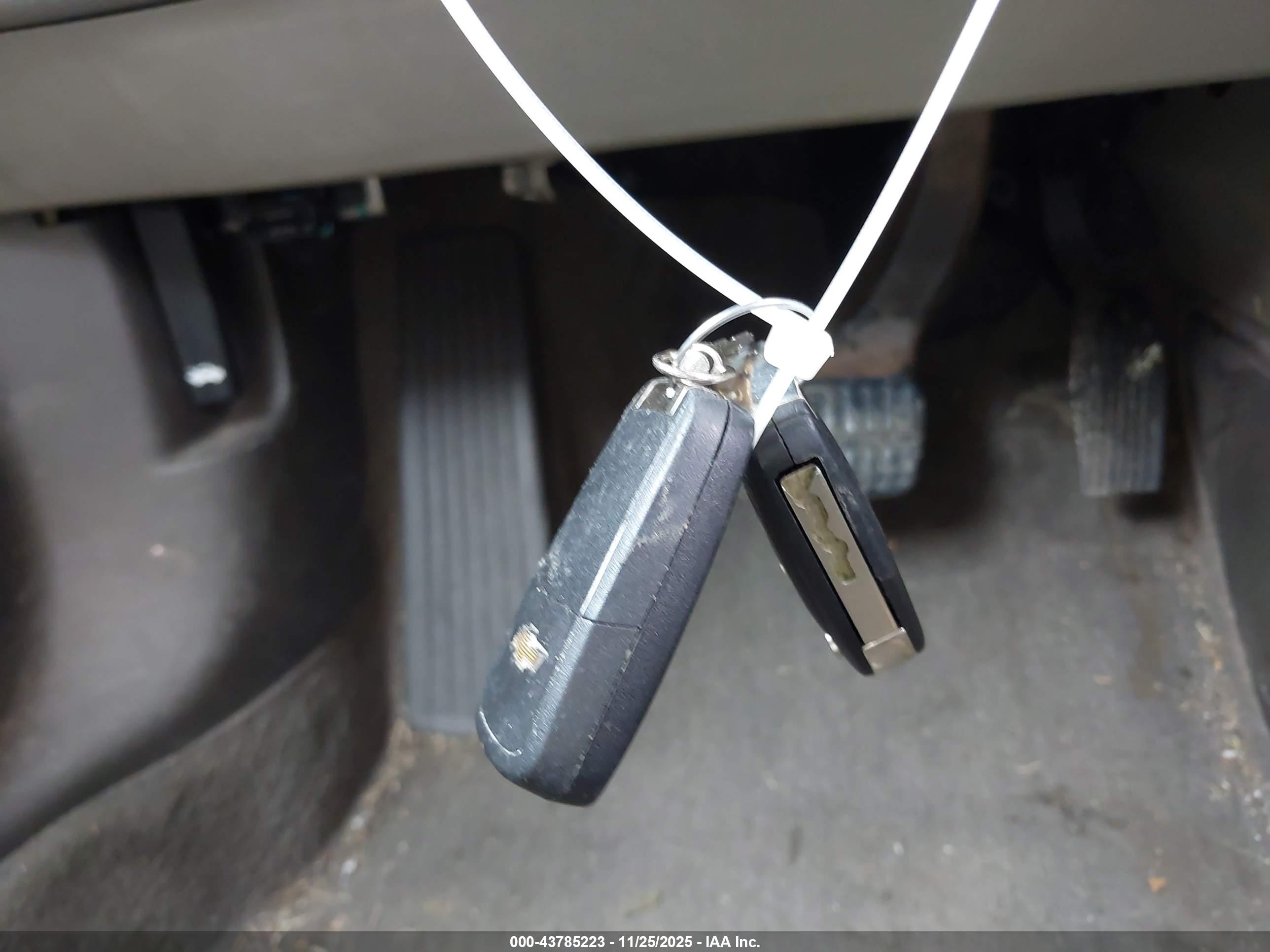 CHEVROLET VOLT image 11