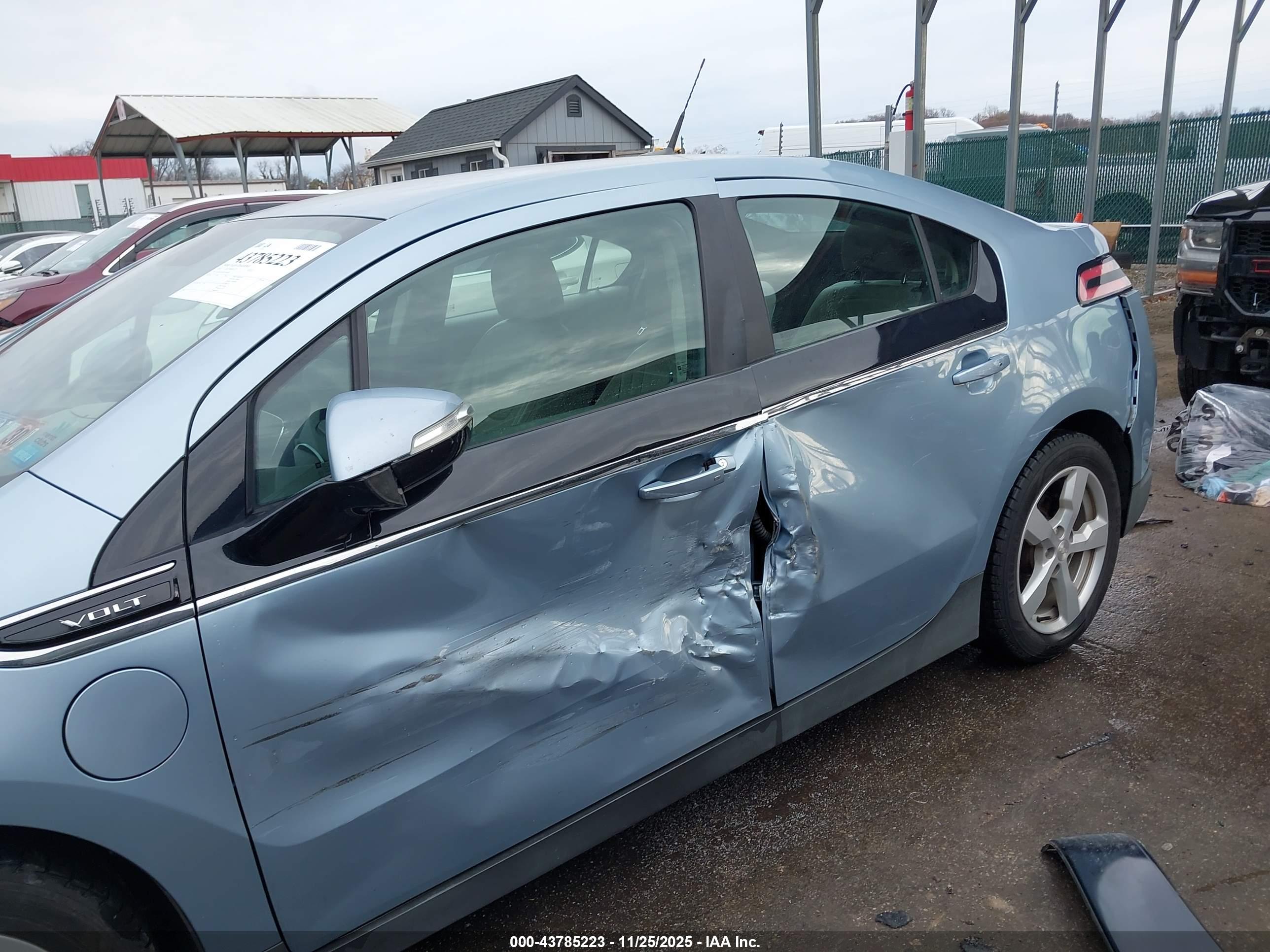 CHEVROLET VOLT image 6
