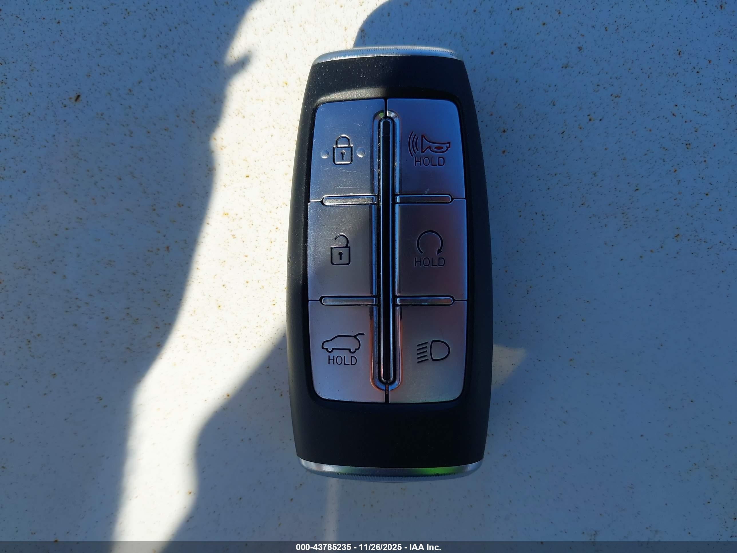 GENESIS GV70 image 11