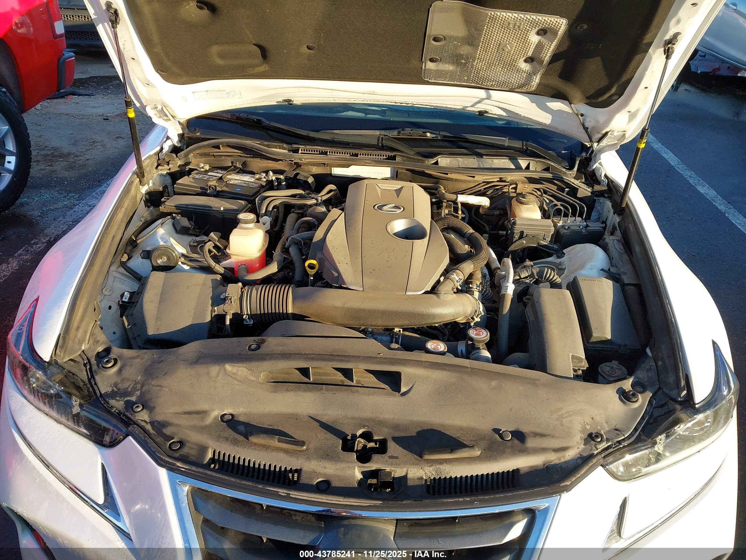 LEXUS IS image 10