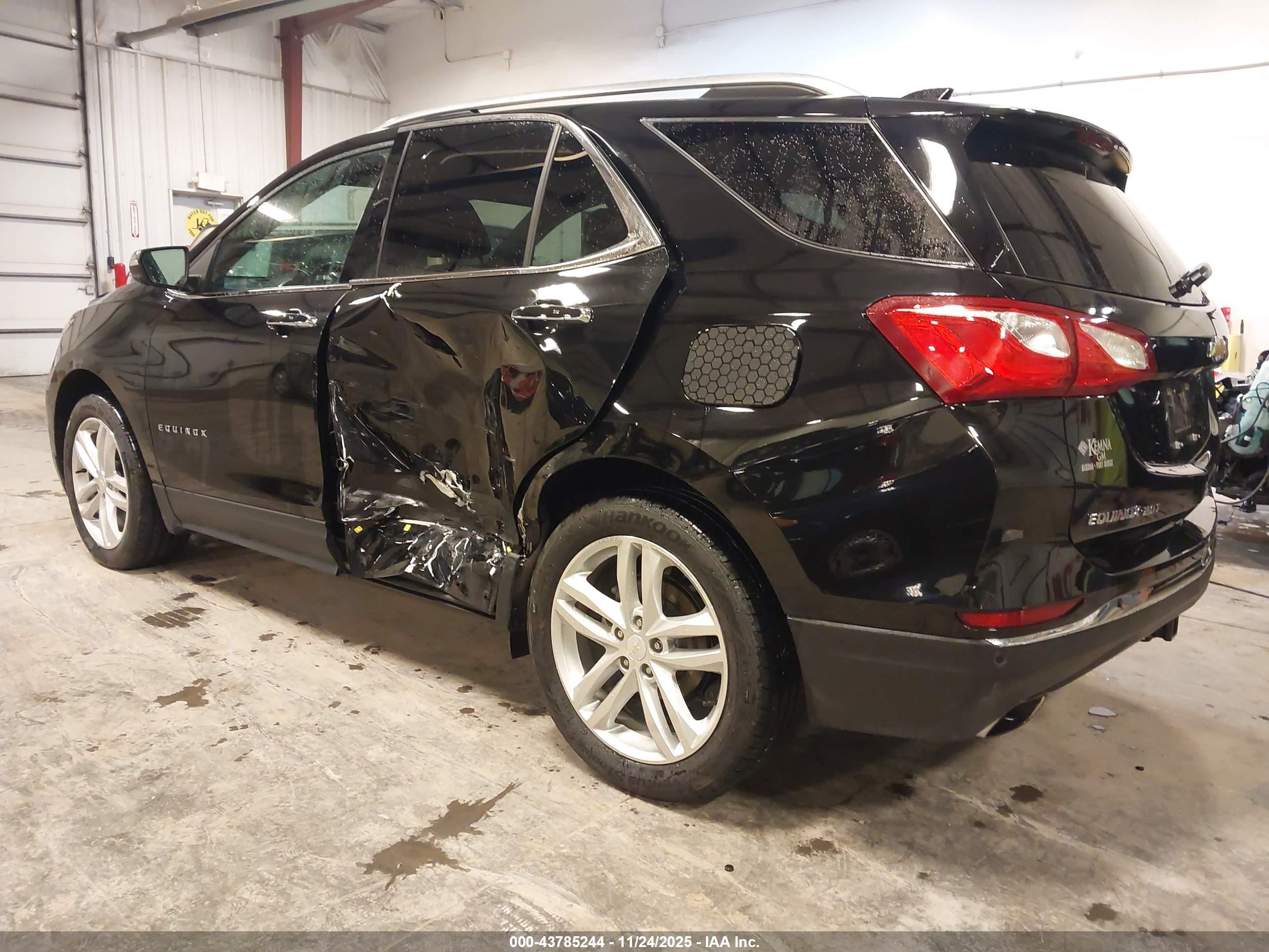 CHEVROLET EQUINOX image 3