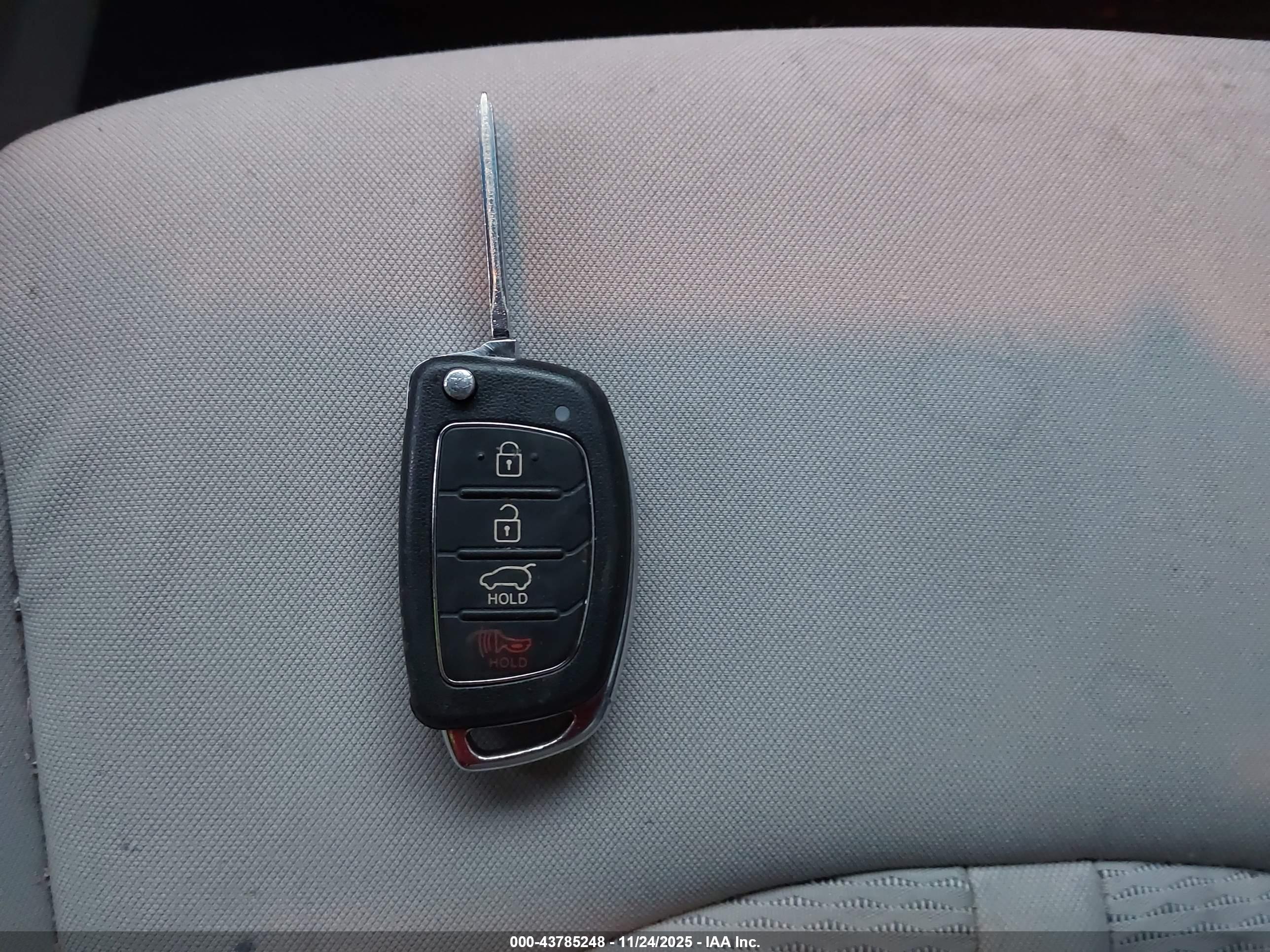 HYUNDAI SONATA image 11