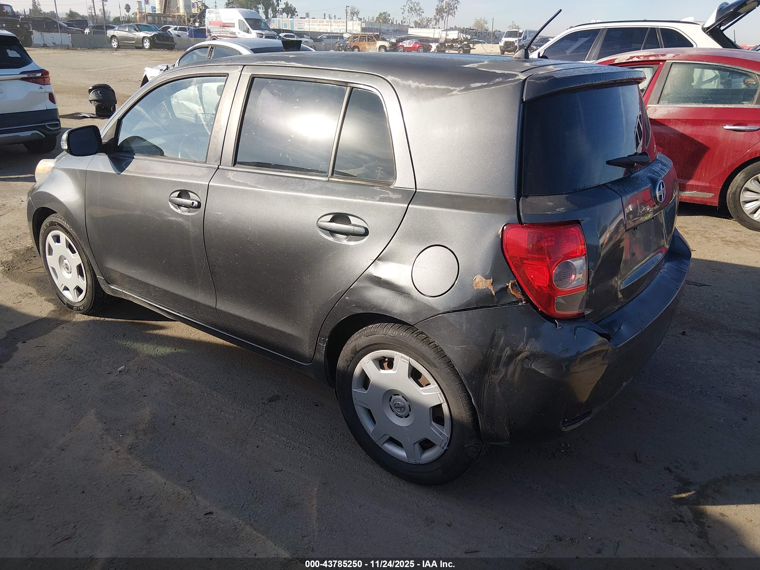 SCION XD image 3