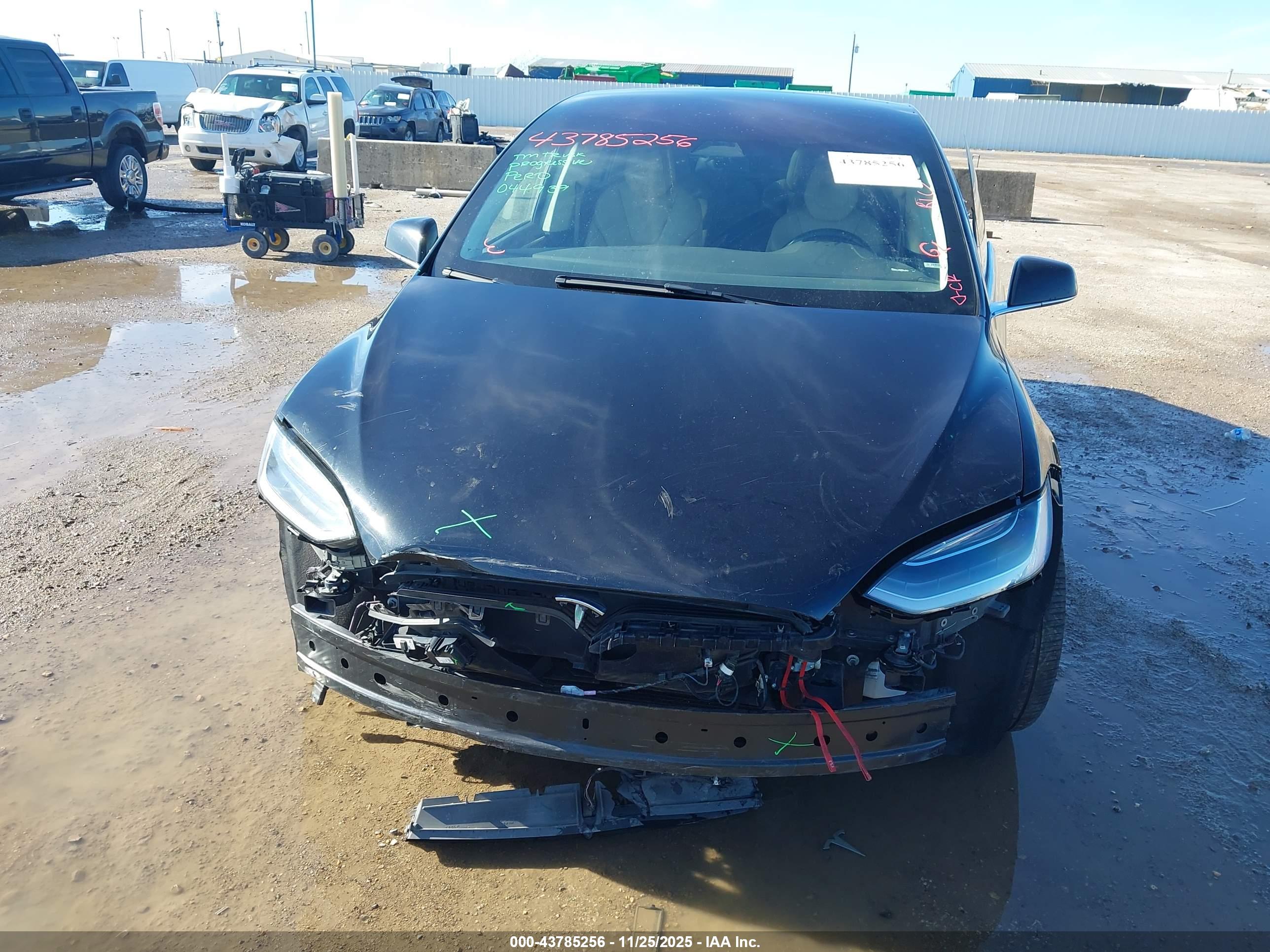 TESLA MODEL image 6