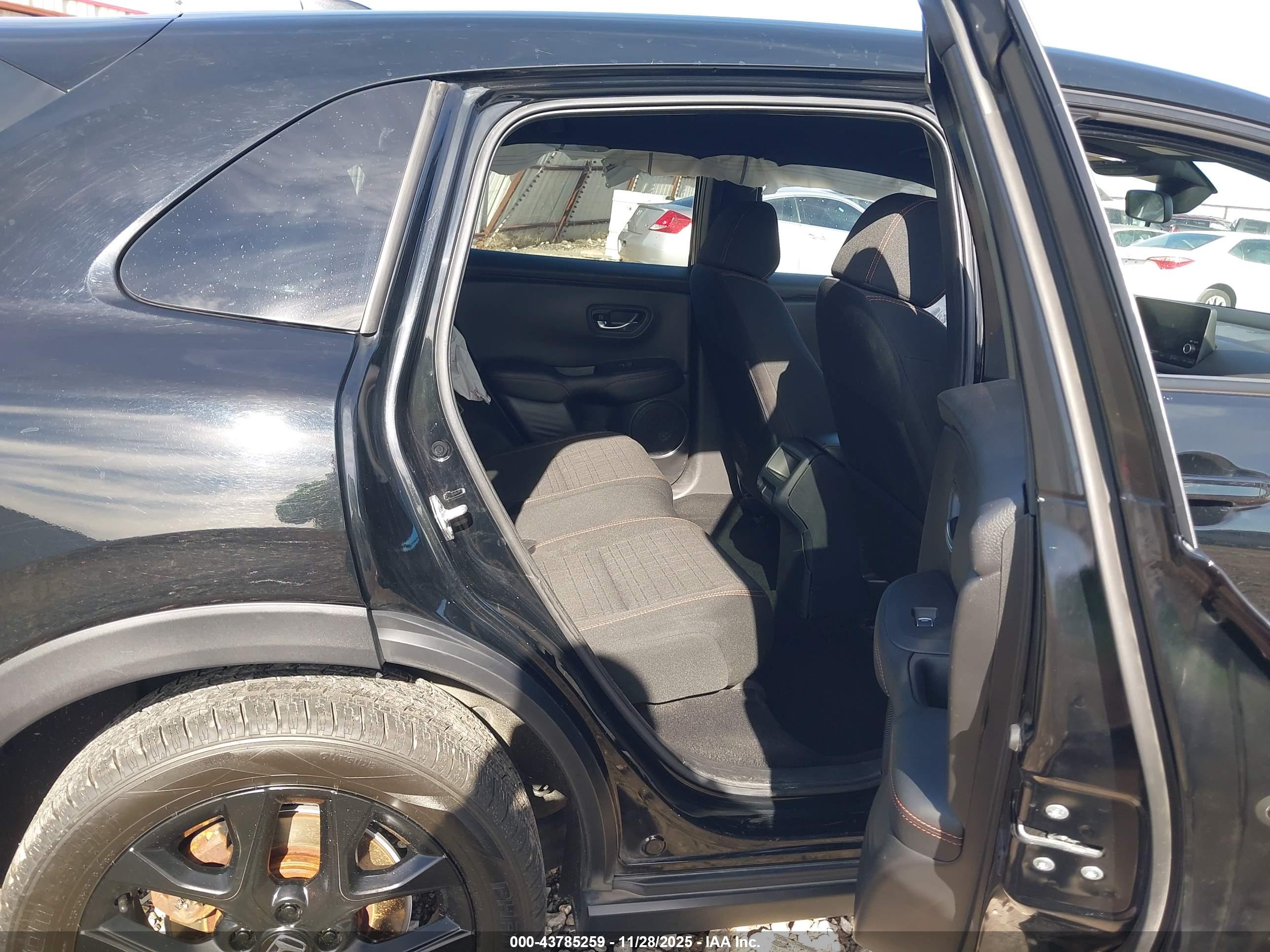 HONDA HR-V image 8
