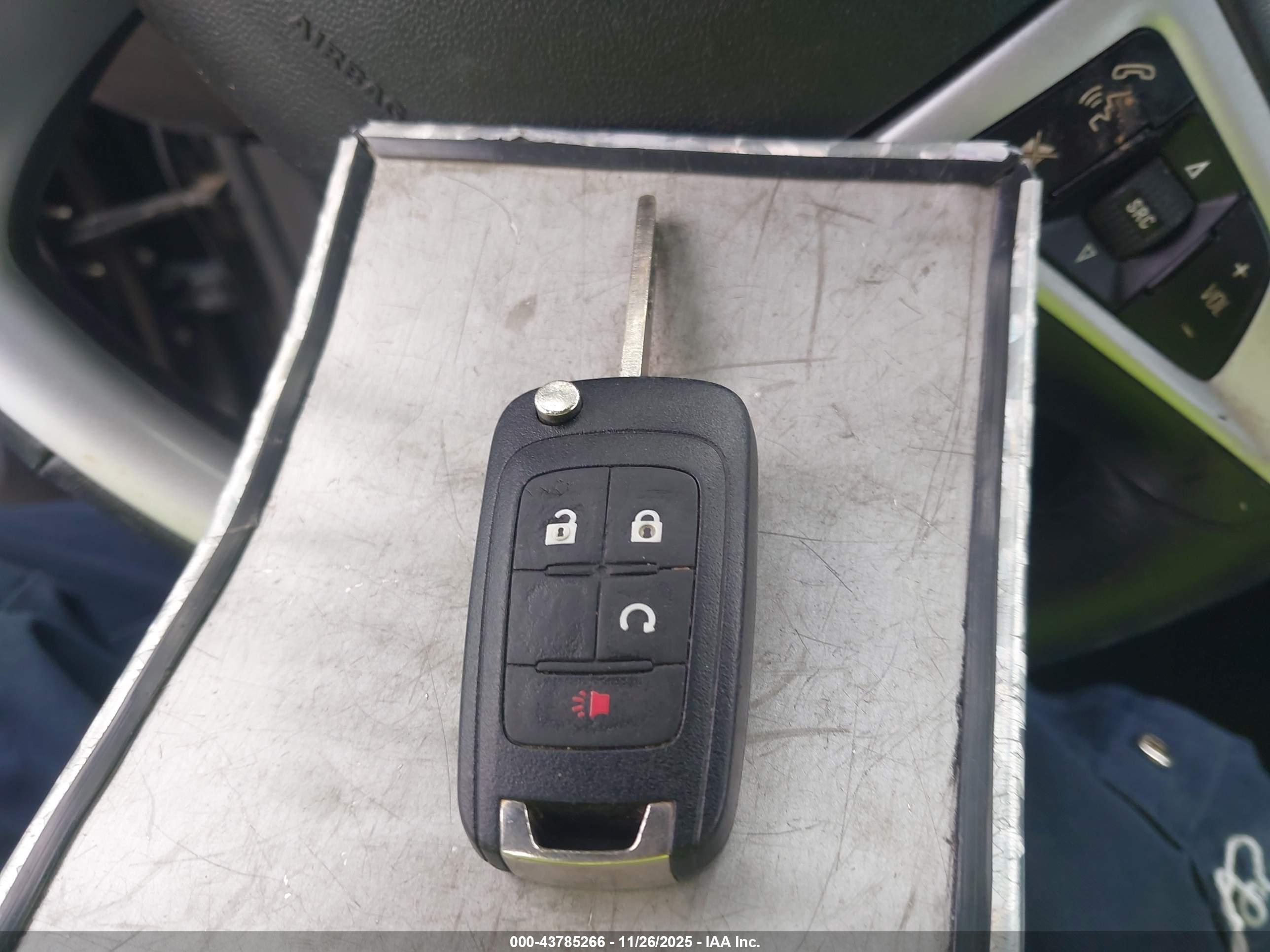 CHEVROLET EQUINOX image 11