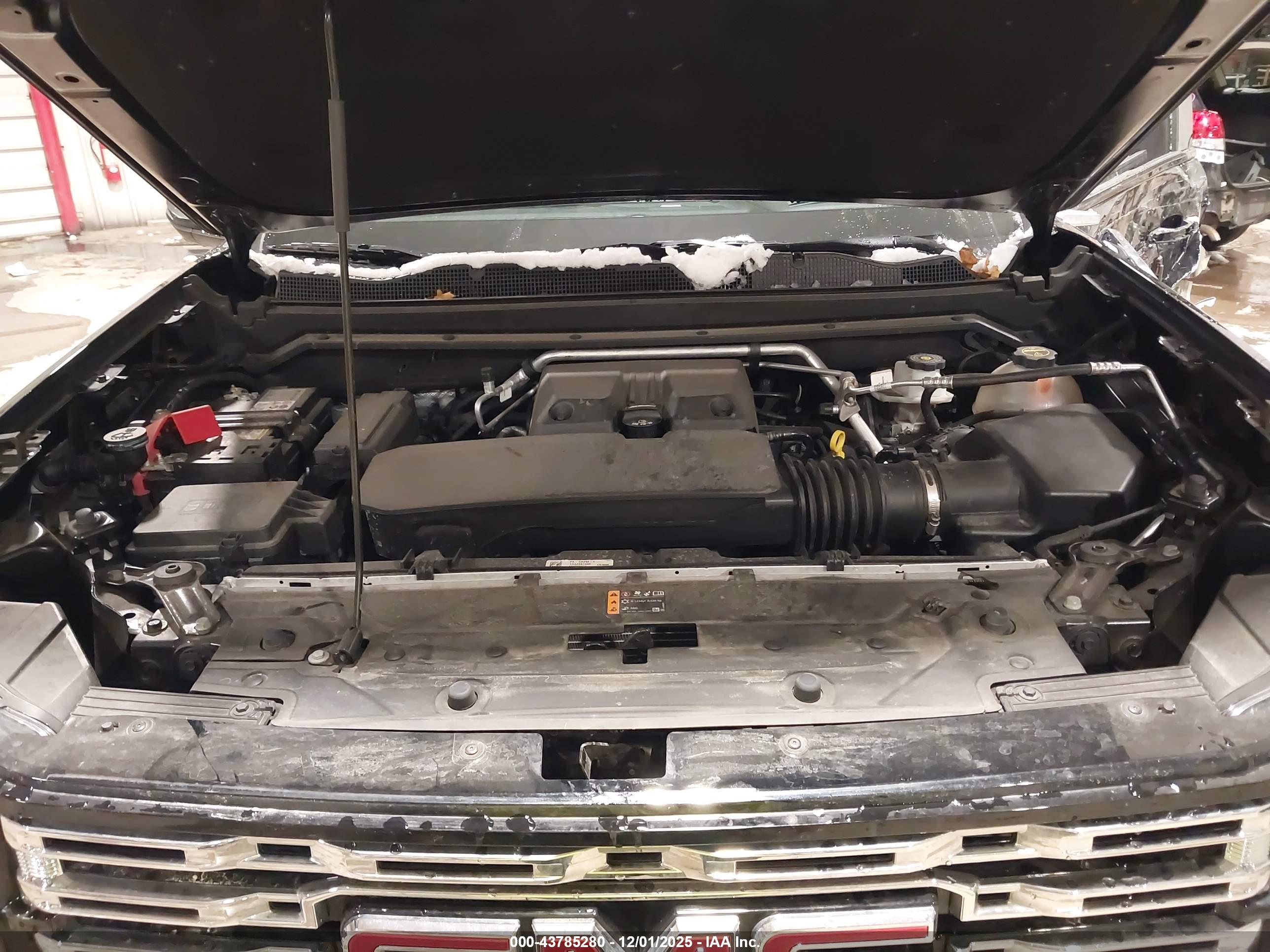 GMC CANYON image 10
