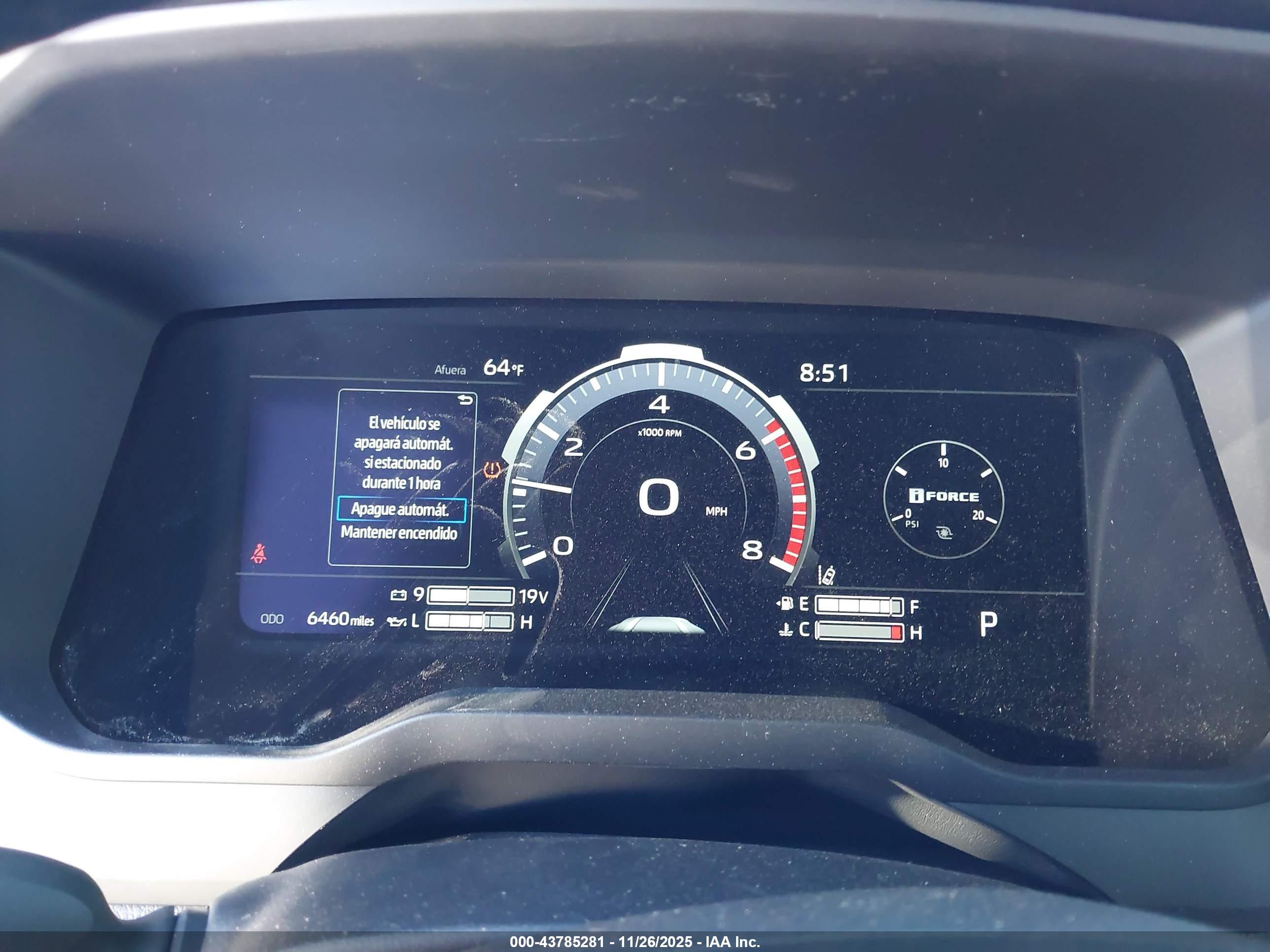 TOYOTA TUNDRA image 7