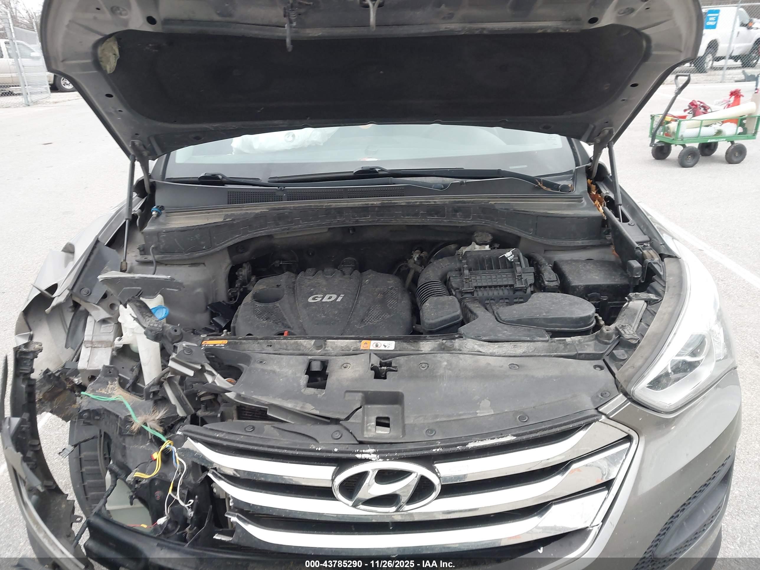 HYUNDAI SANTA image 10