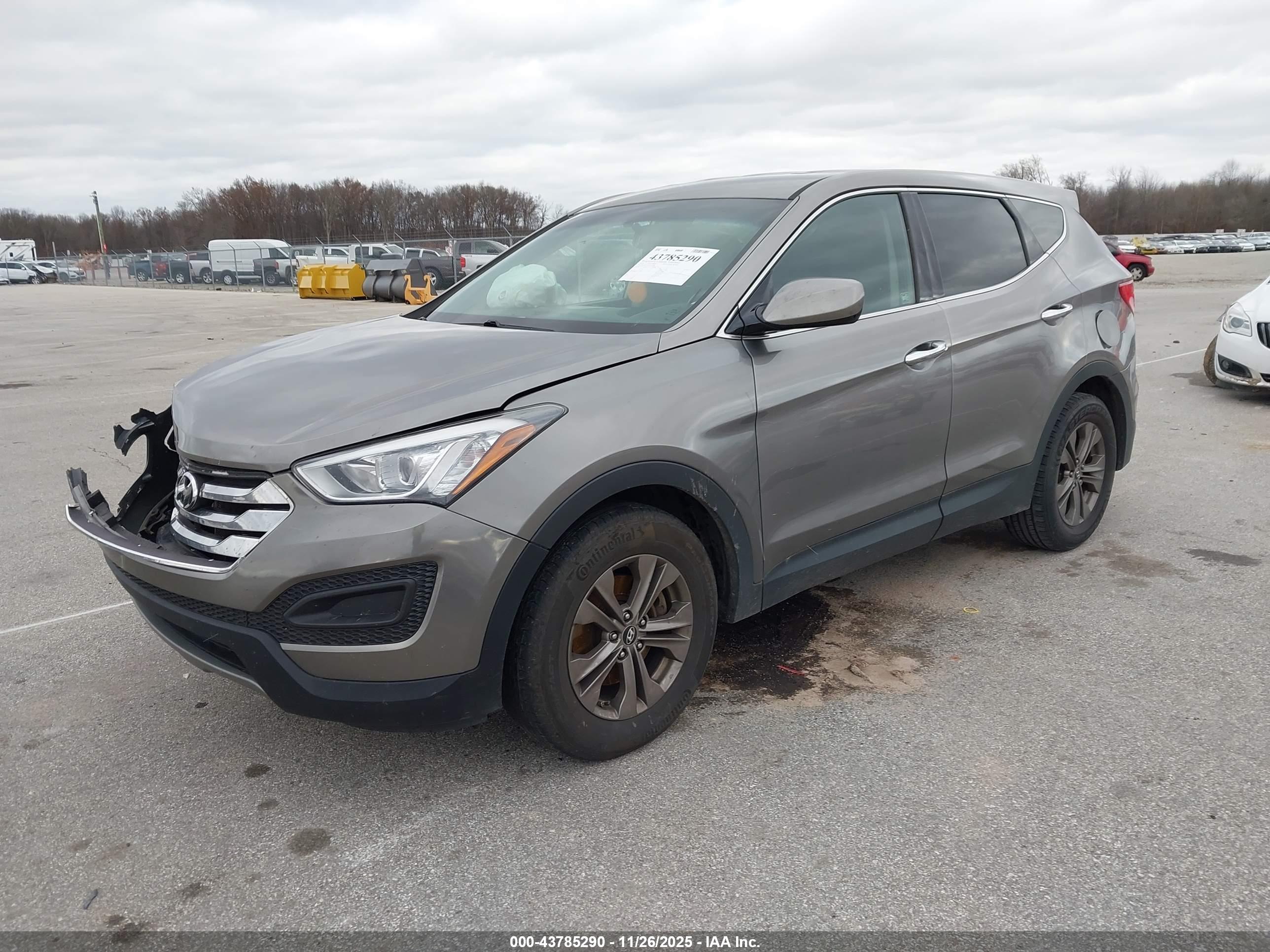 HYUNDAI SANTA image 2