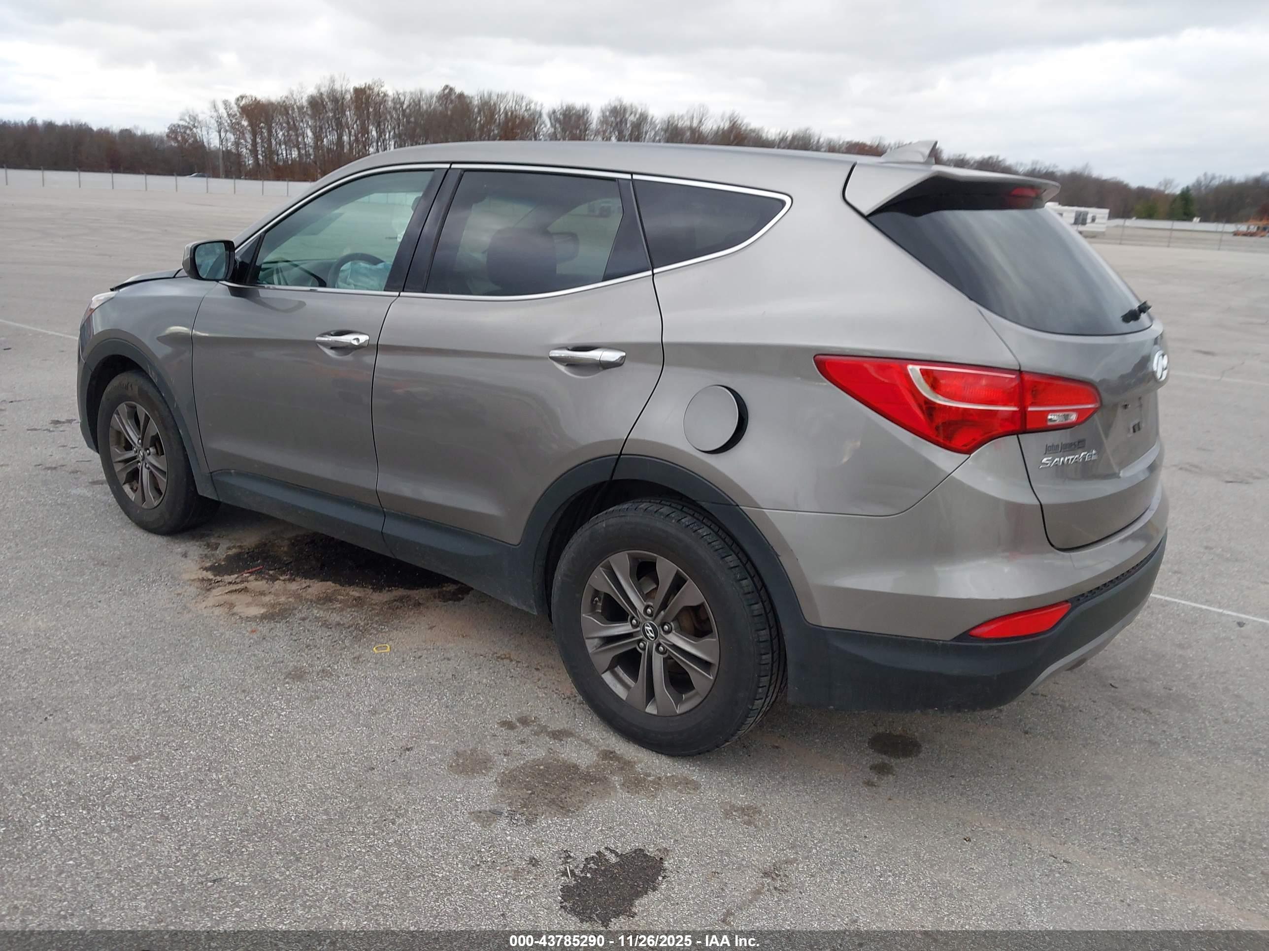 HYUNDAI SANTA image 3