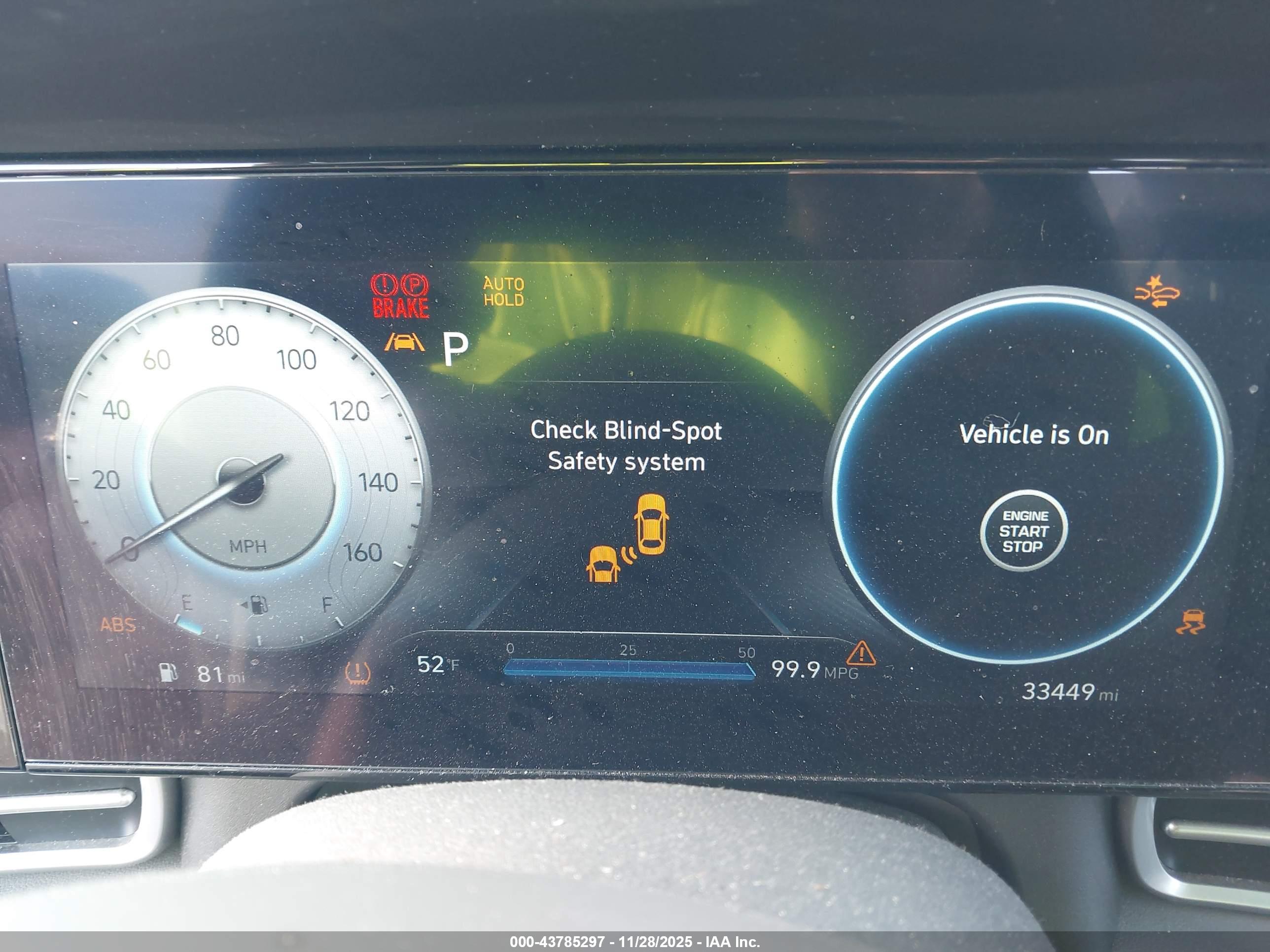 HYUNDAI ELANTRA image 7