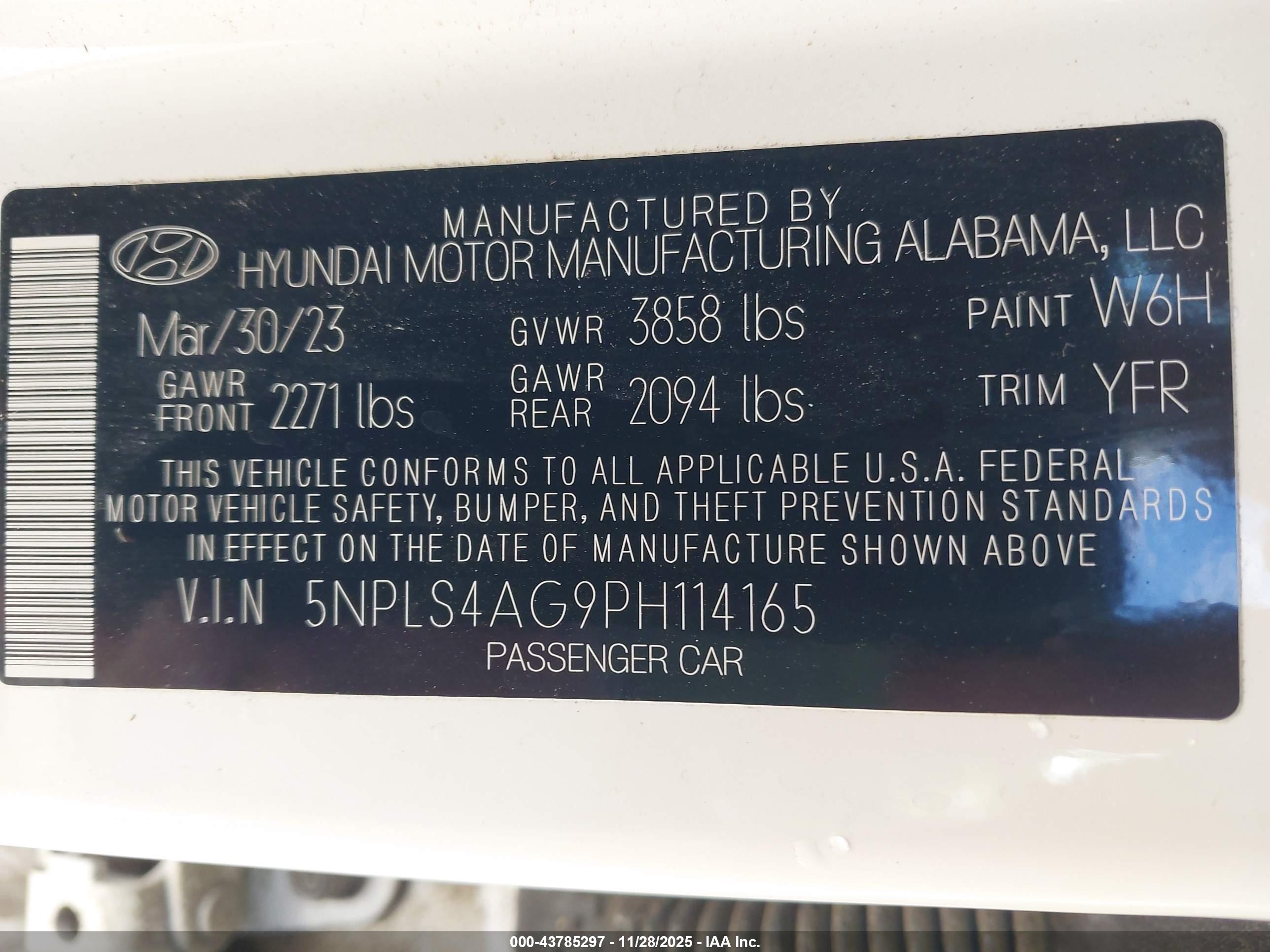 HYUNDAI ELANTRA image 9