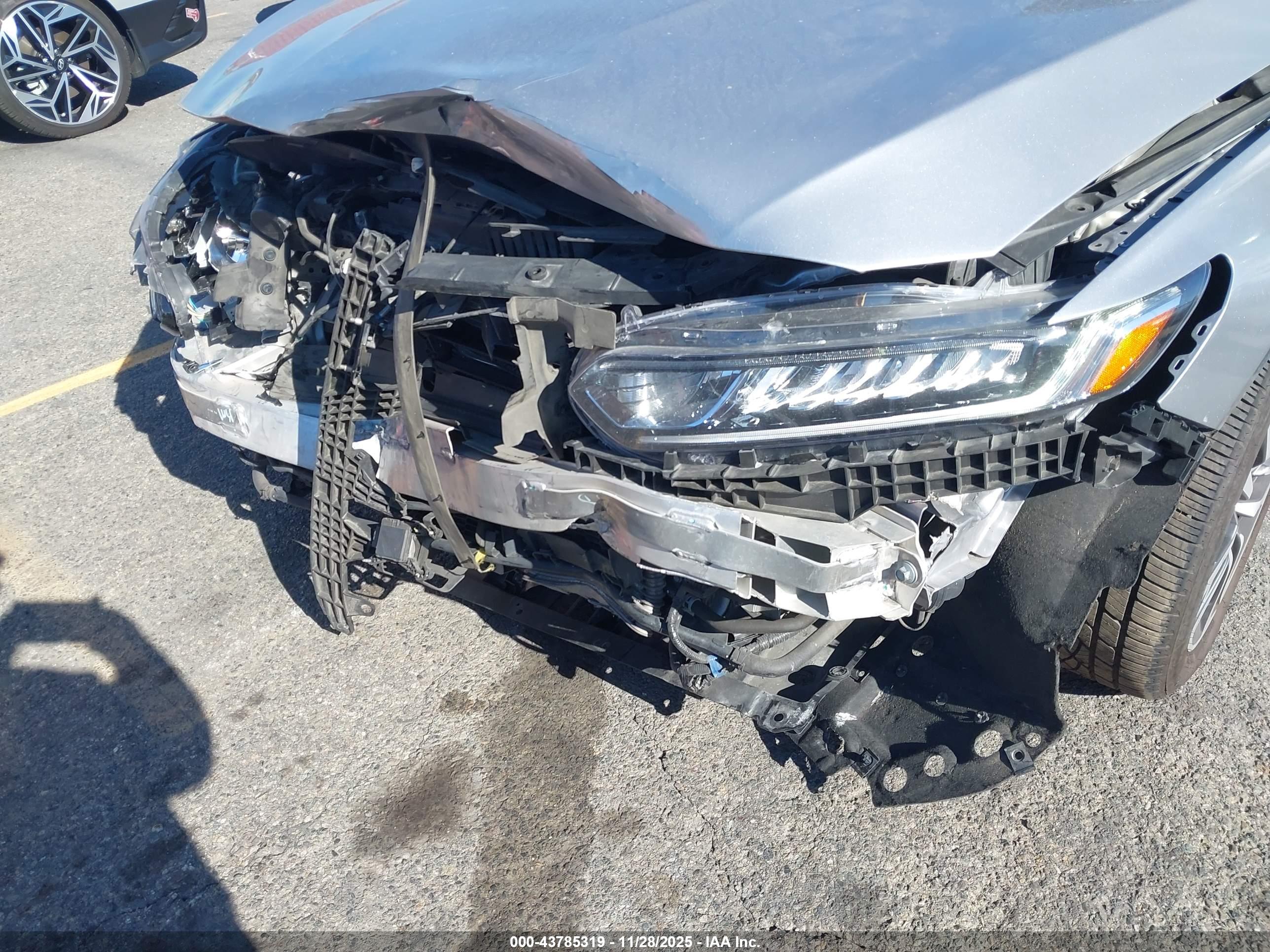 HONDA ACCORD image 6