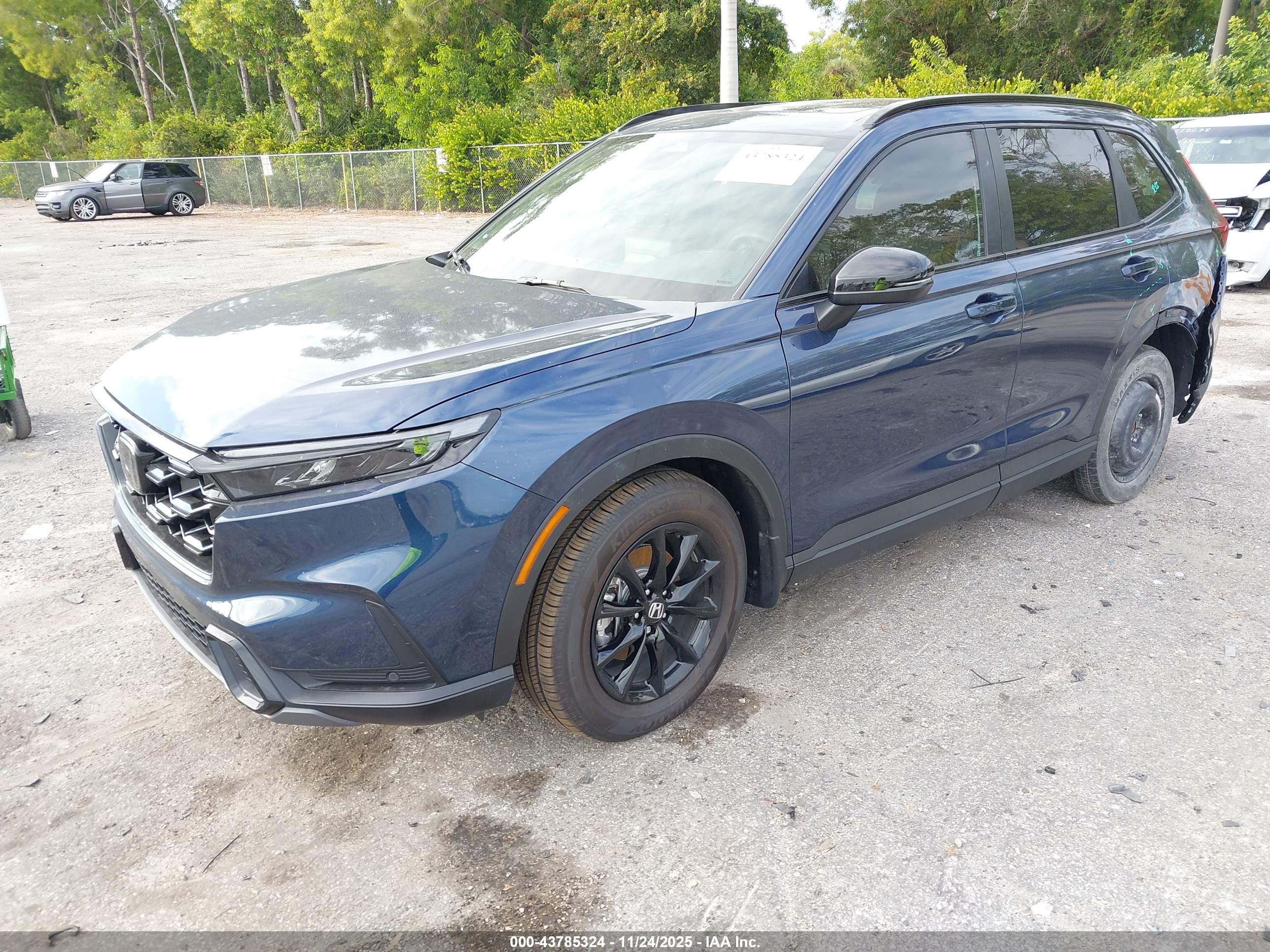 HONDA CR-V image 2
