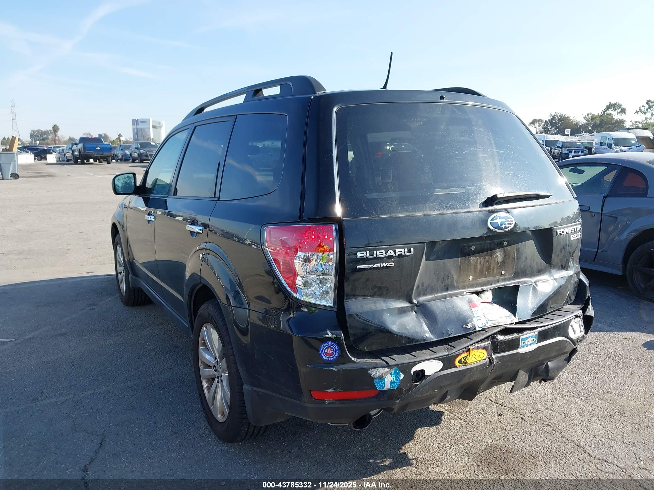 SUBARU FORESTER image 3