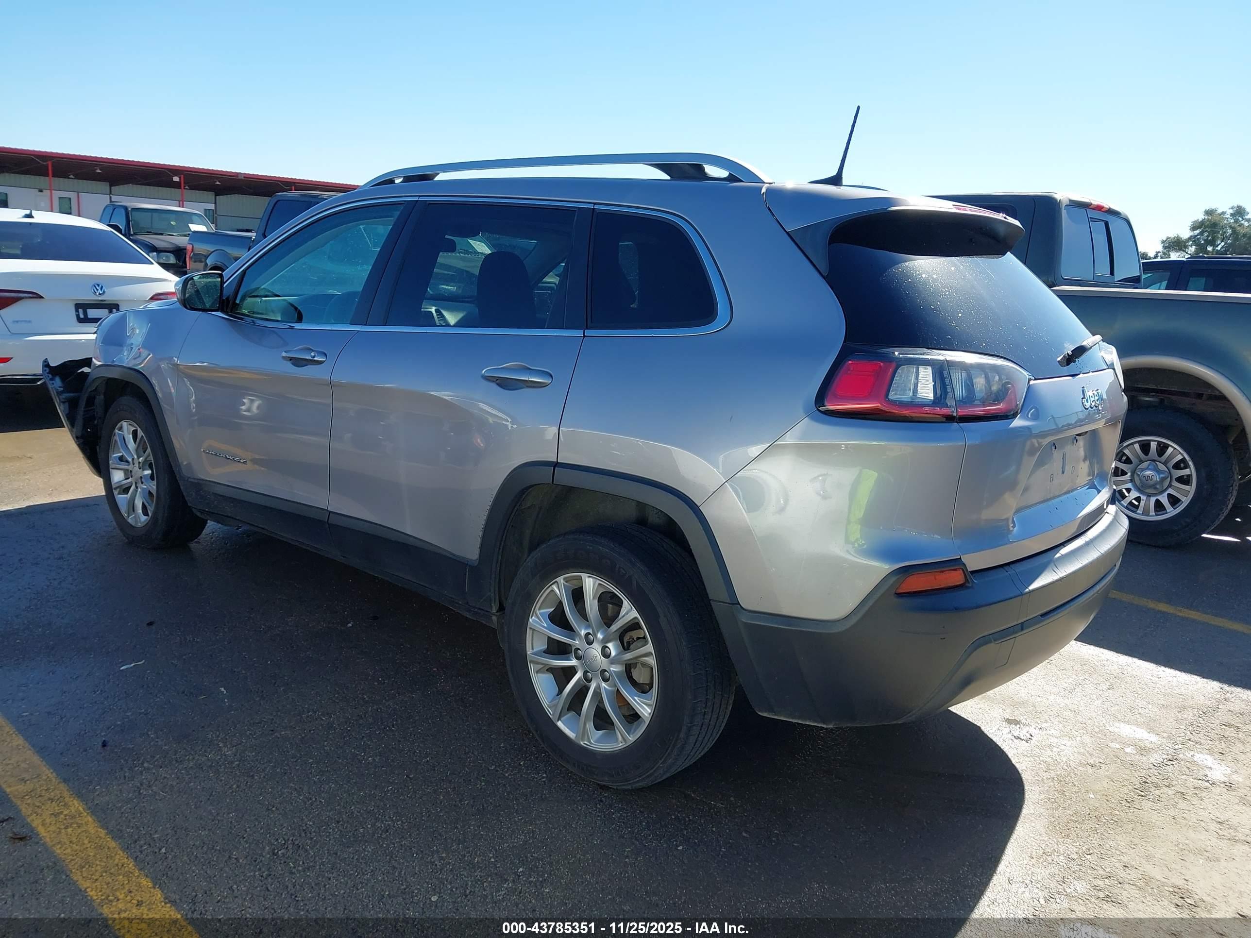 JEEP CHEROKEE image 3