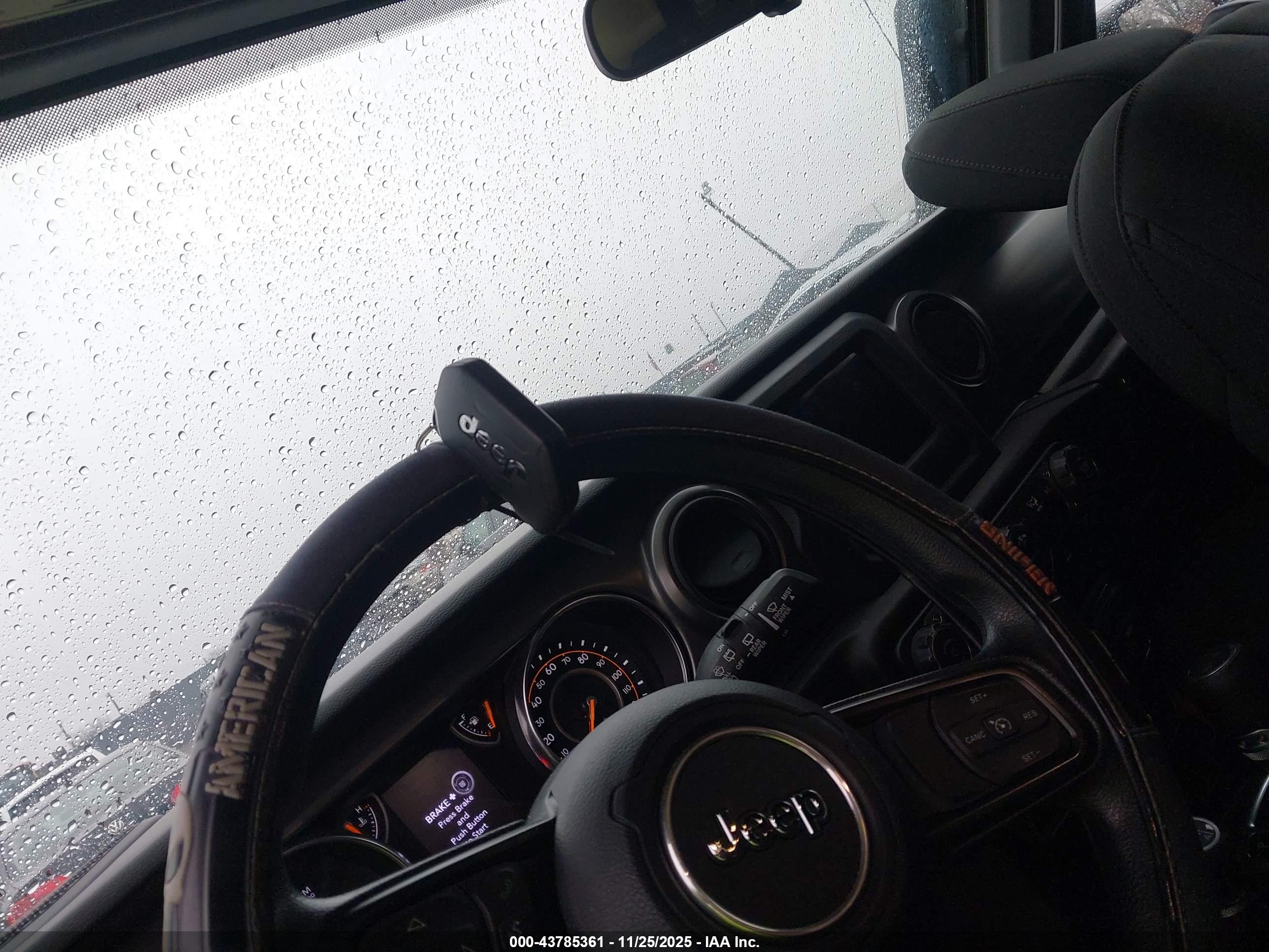 JEEP WRANGLER image 11