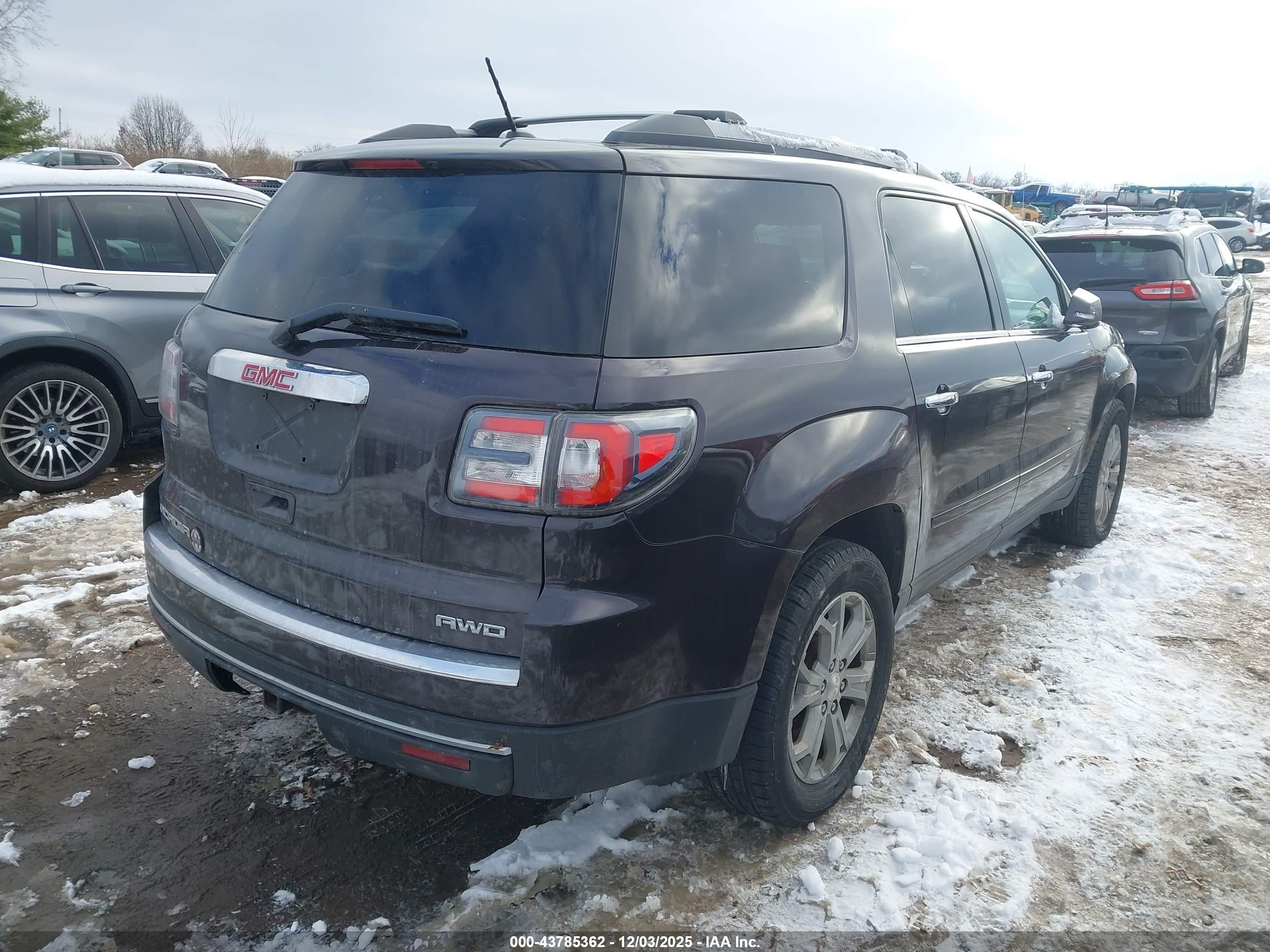 GMC ACADIA image 4