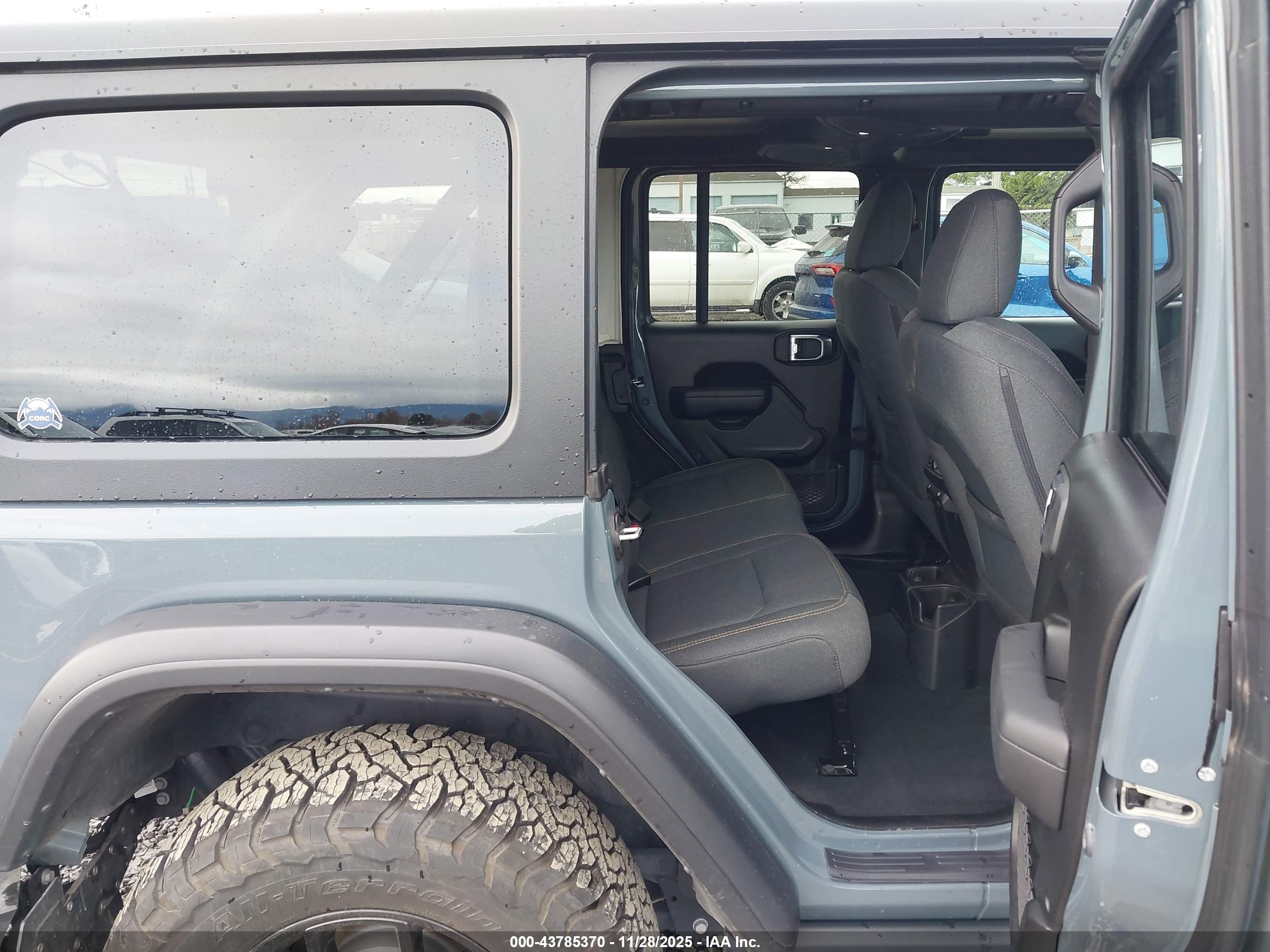 JEEP WRANGLER image 8