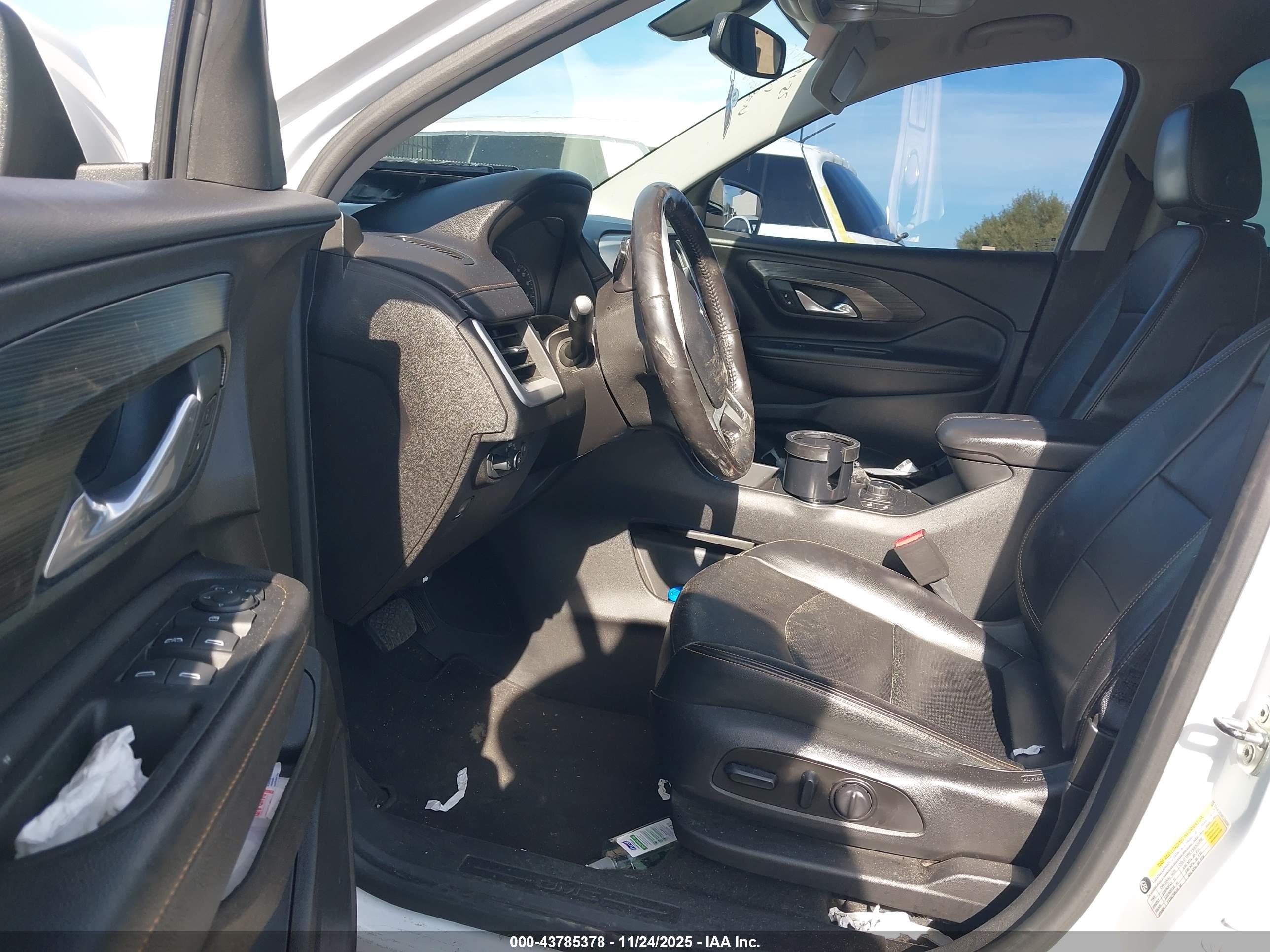 GMC TERRAIN image 5