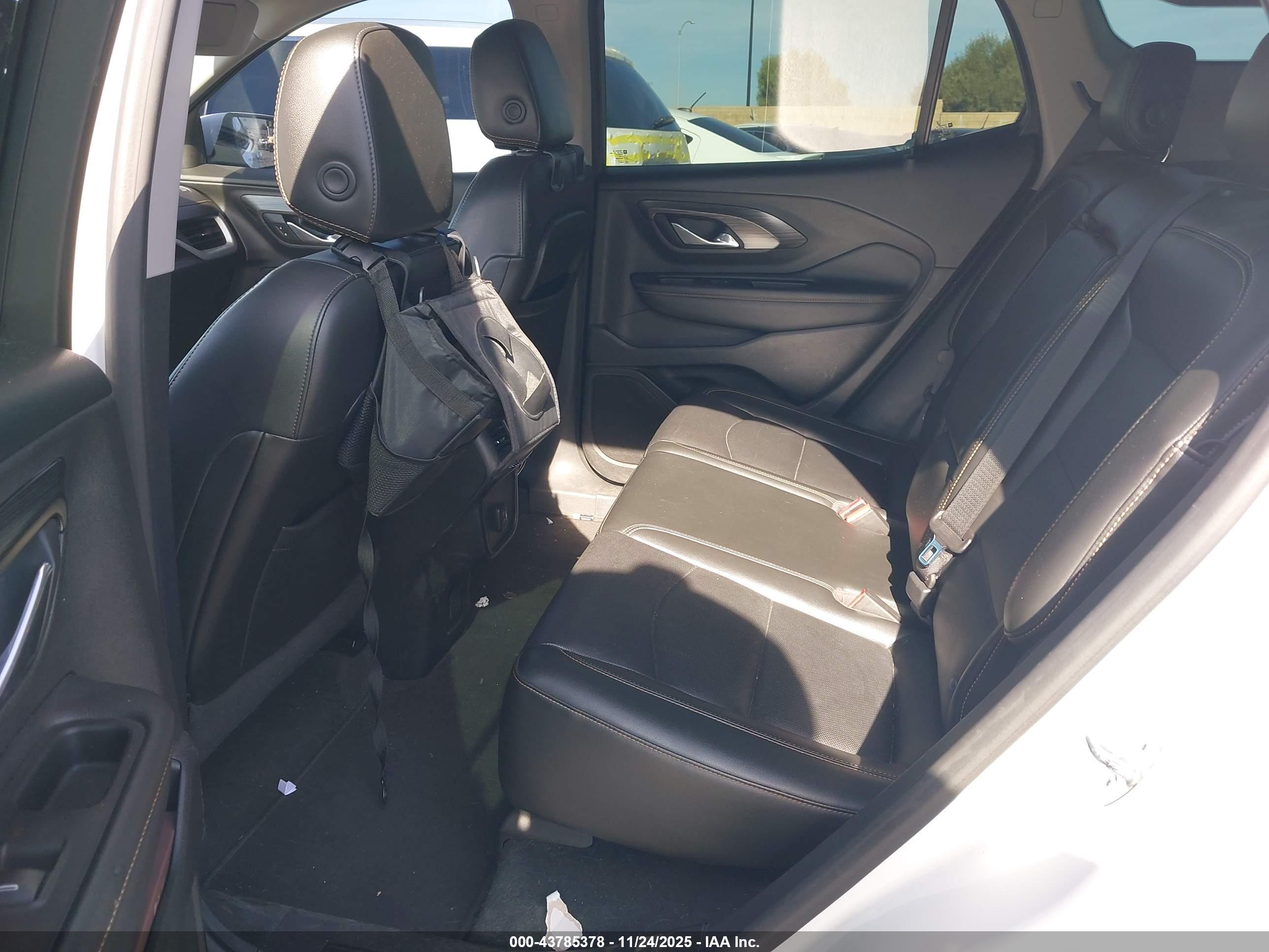 GMC TERRAIN image 8