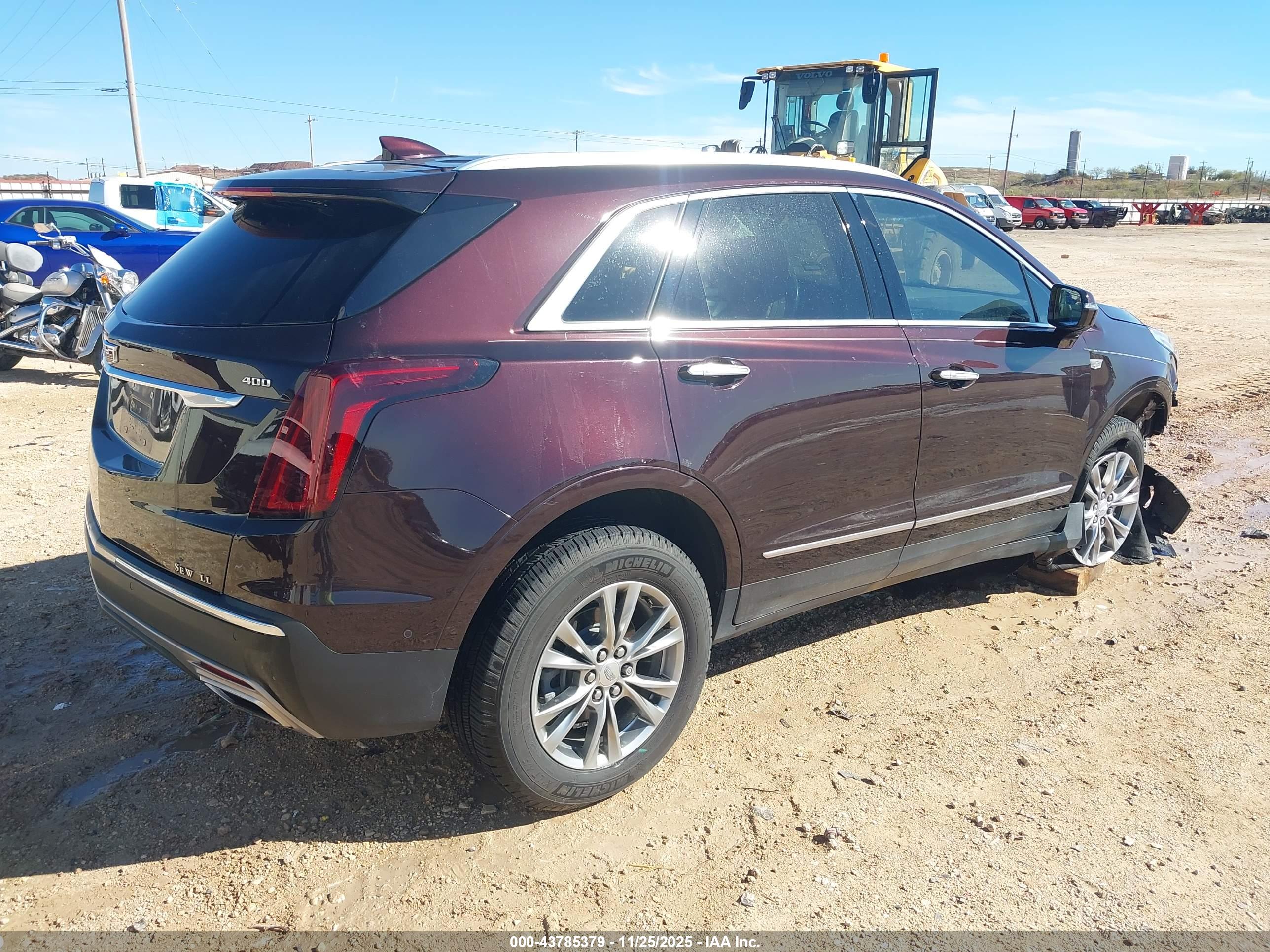 CADILLAC XT5 image 4