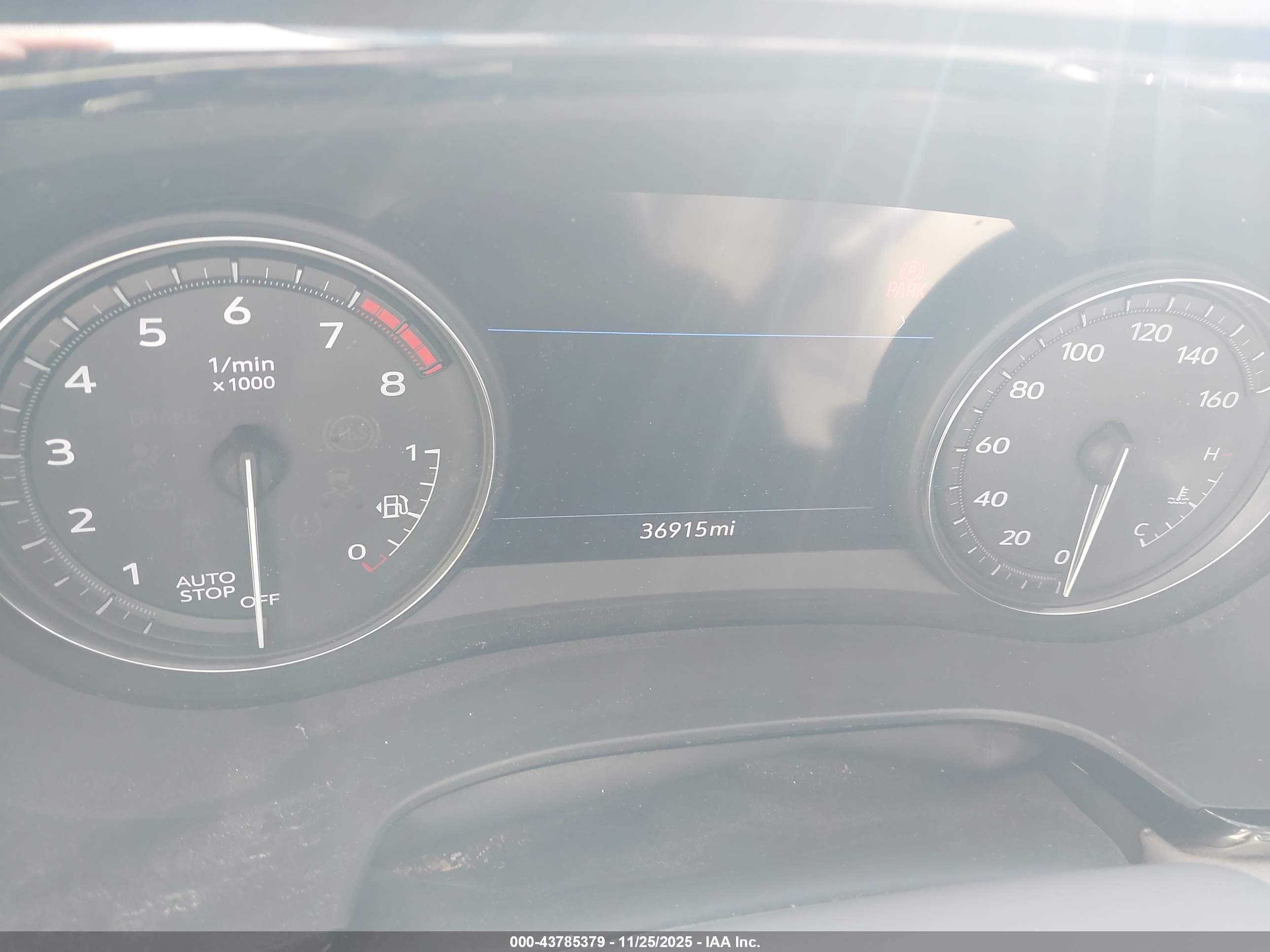 CADILLAC XT5 image 7