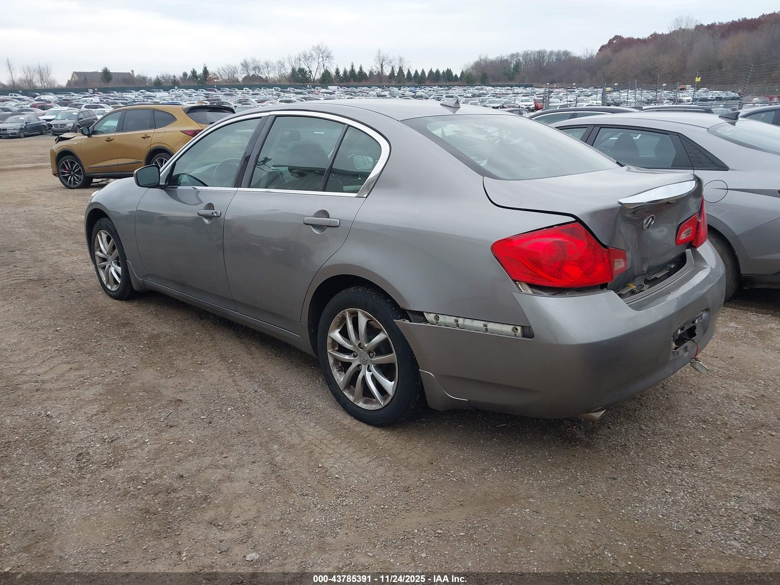 INFINITI G37X image 3