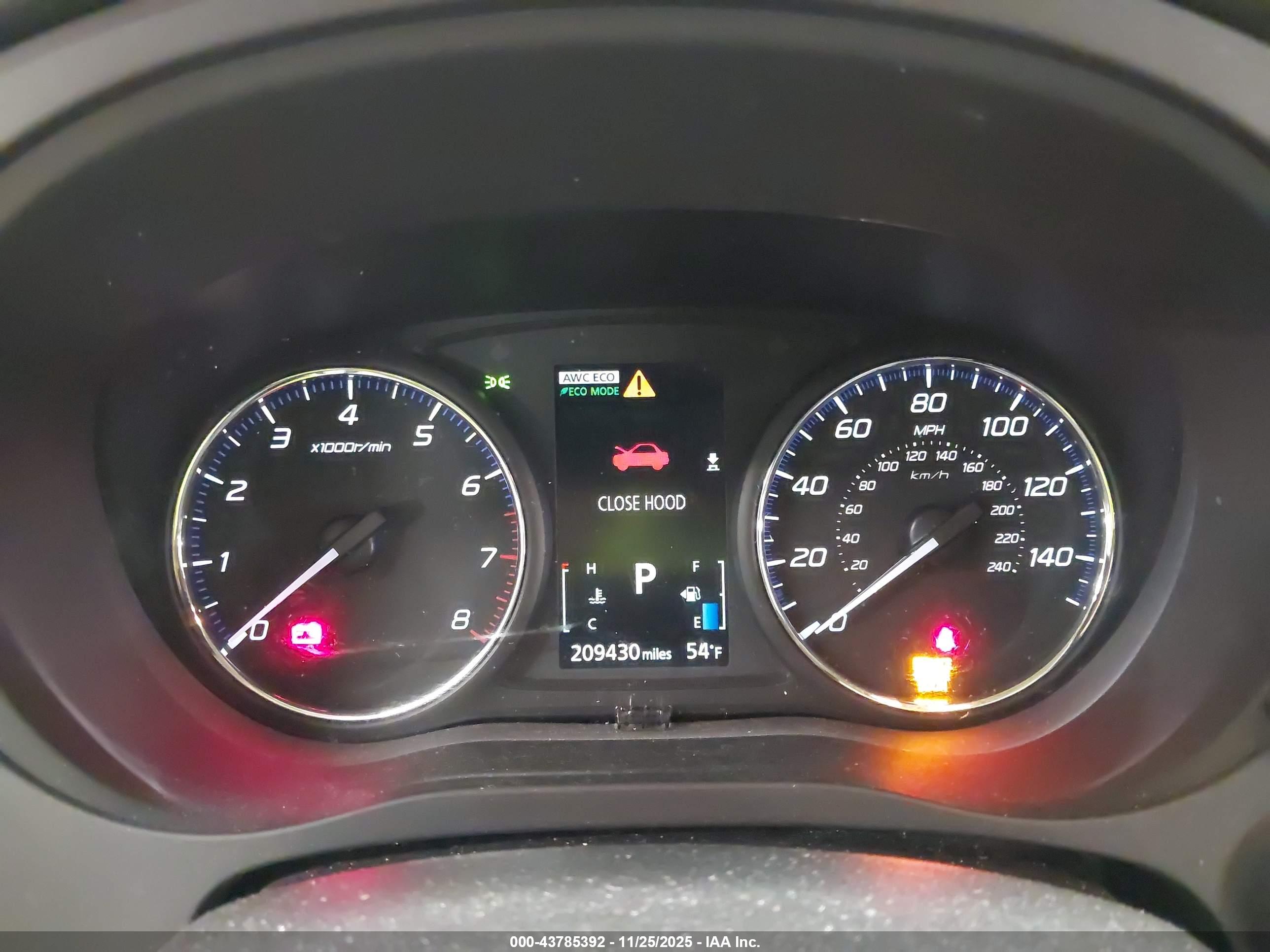 MITSUBISHI OUTLANDER image 7