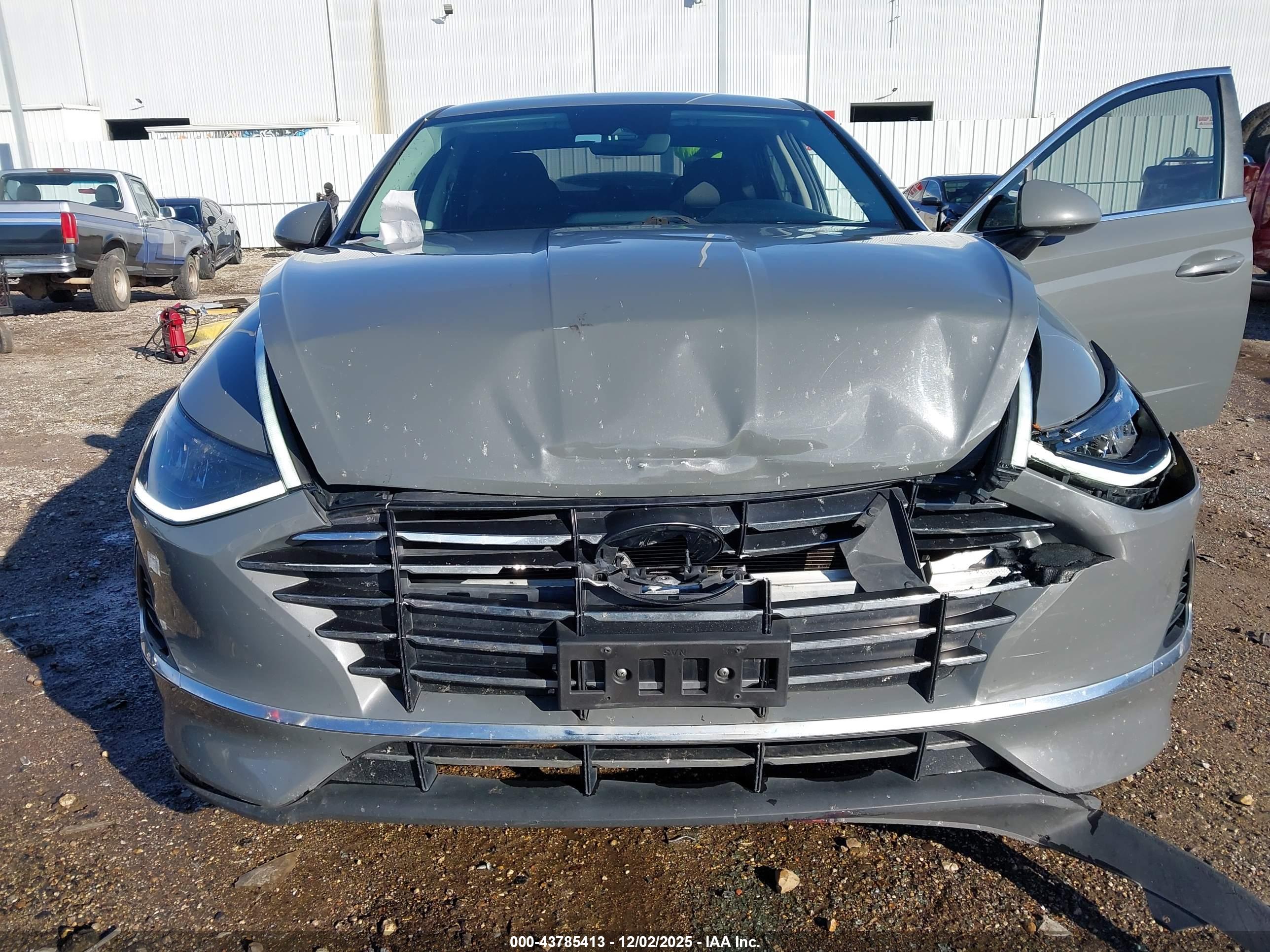HYUNDAI SONATA image 6