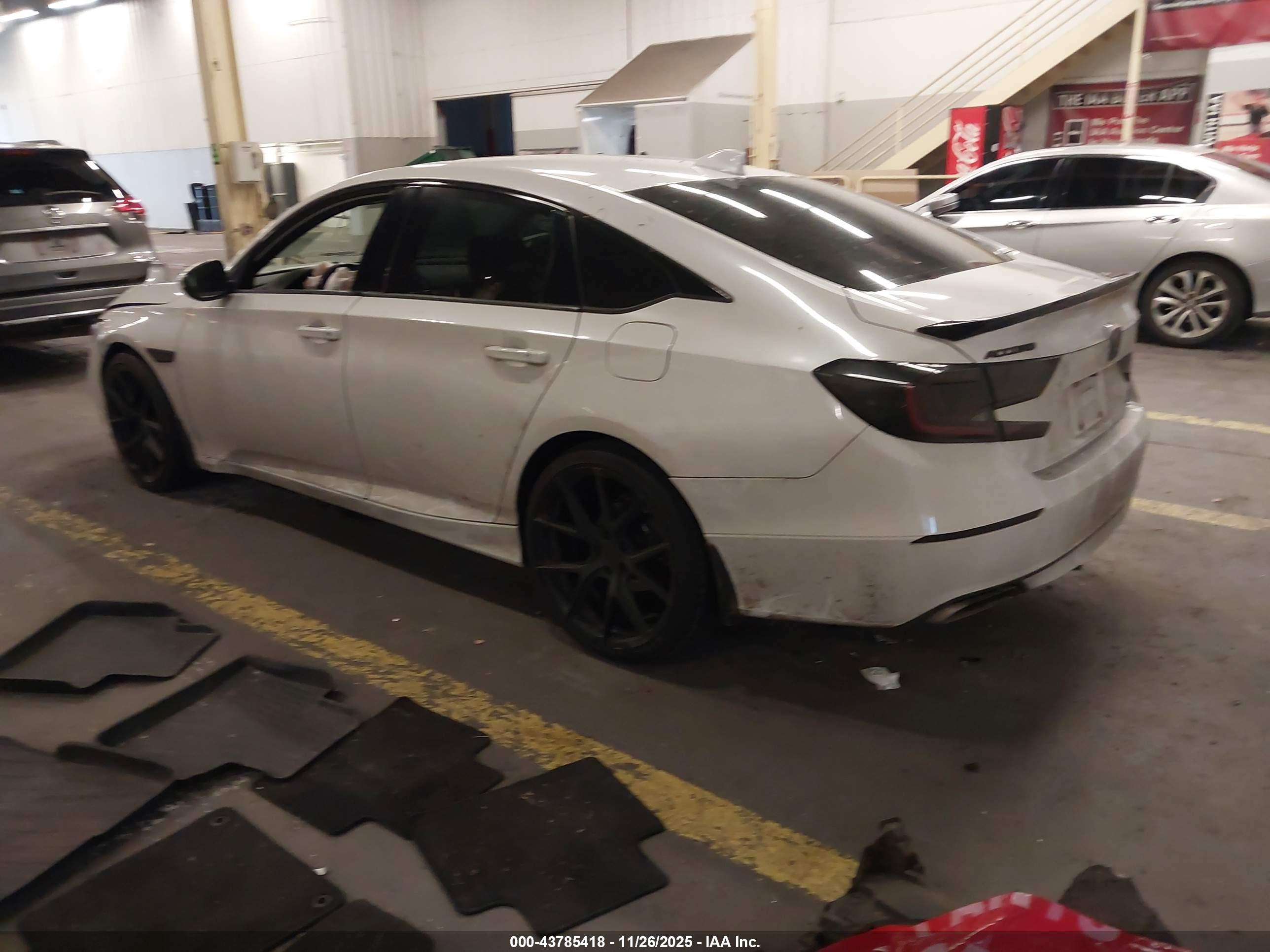 HONDA ACCORD image 3
