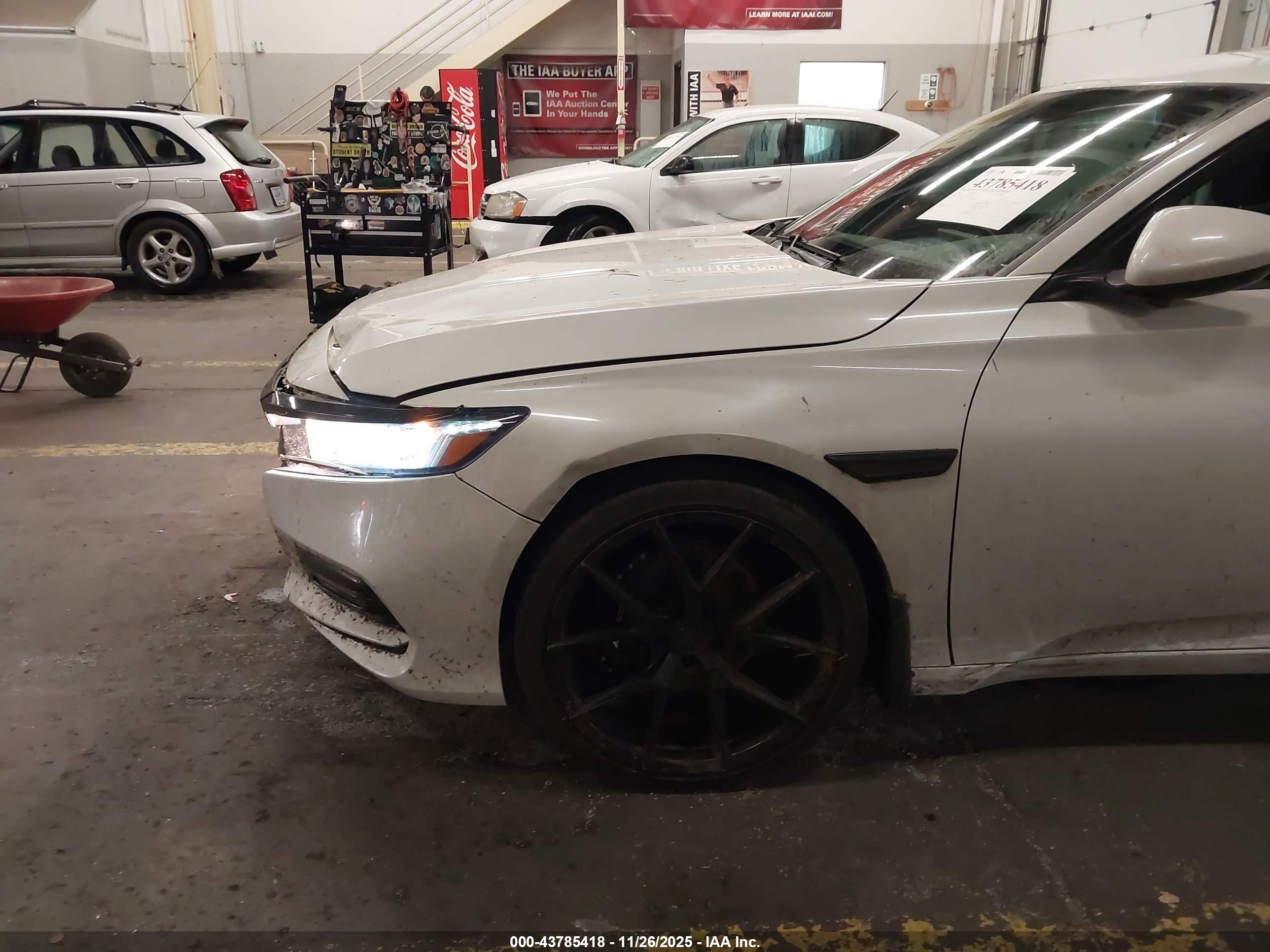 HONDA ACCORD image 6