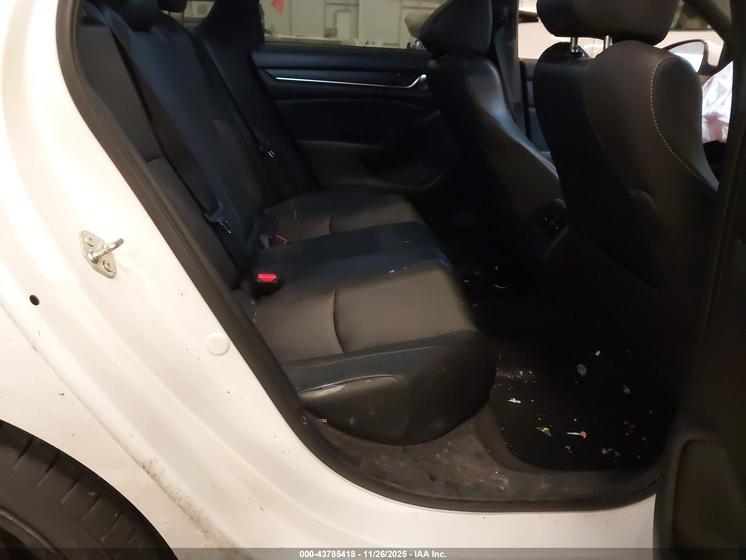 HONDA ACCORD image 8