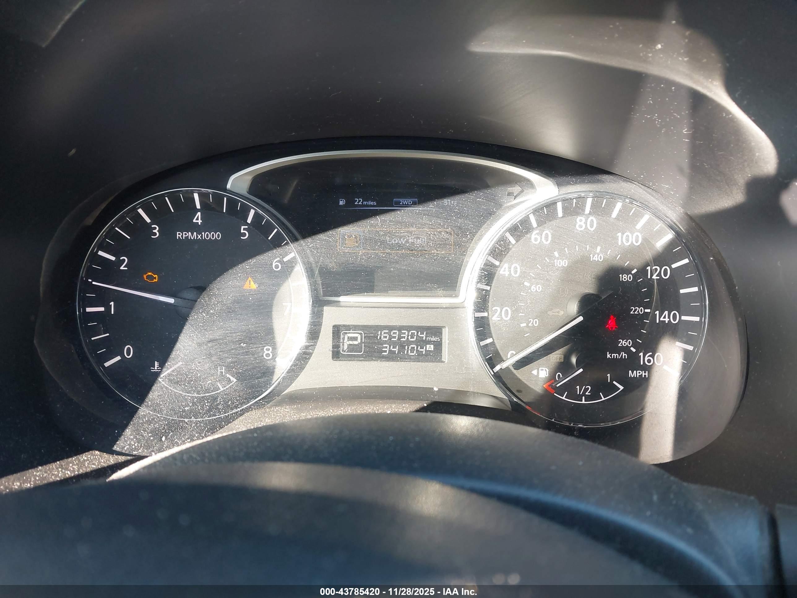 NISSAN PATHFINDER image 7