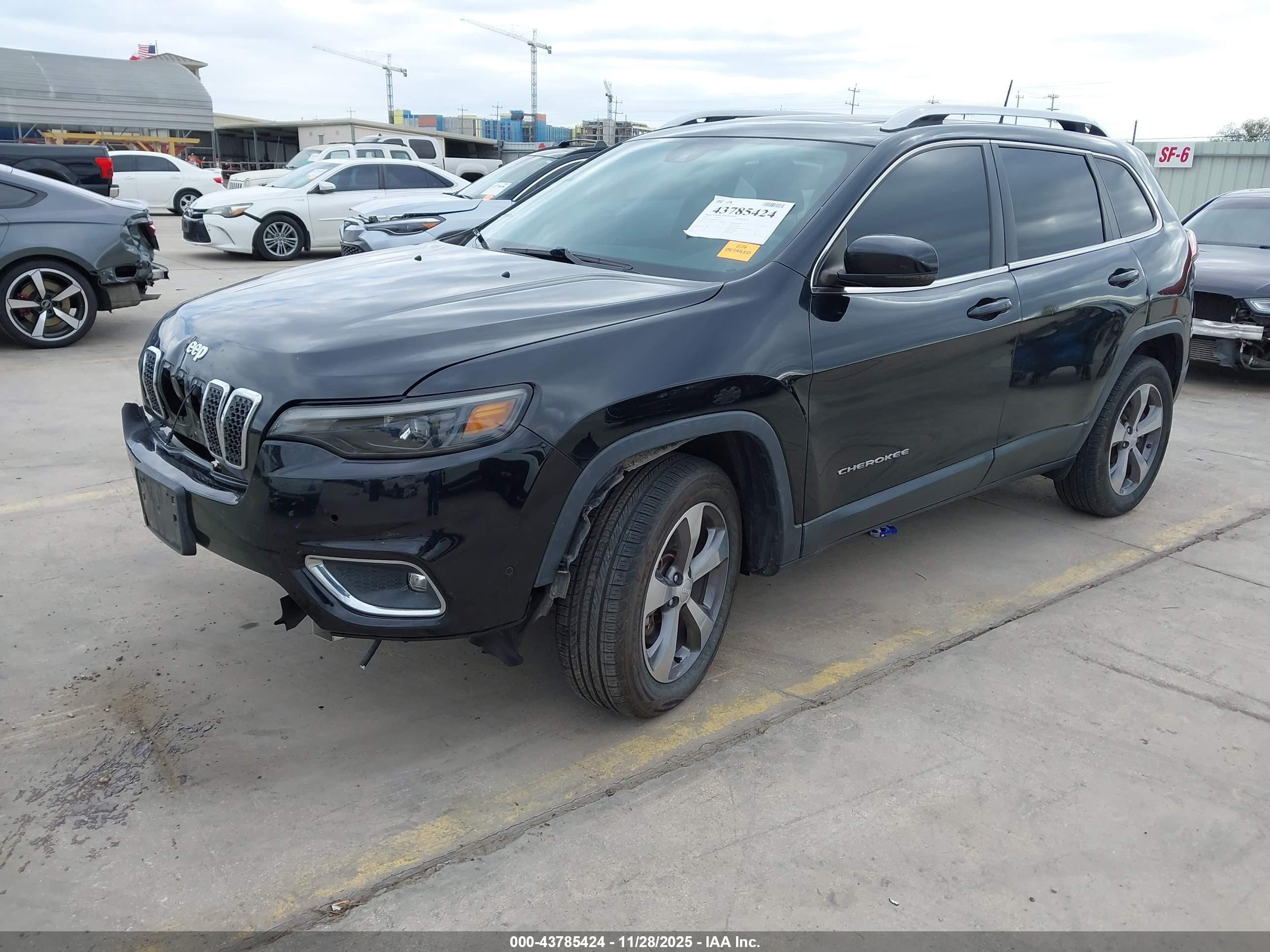JEEP CHEROKEE image 2