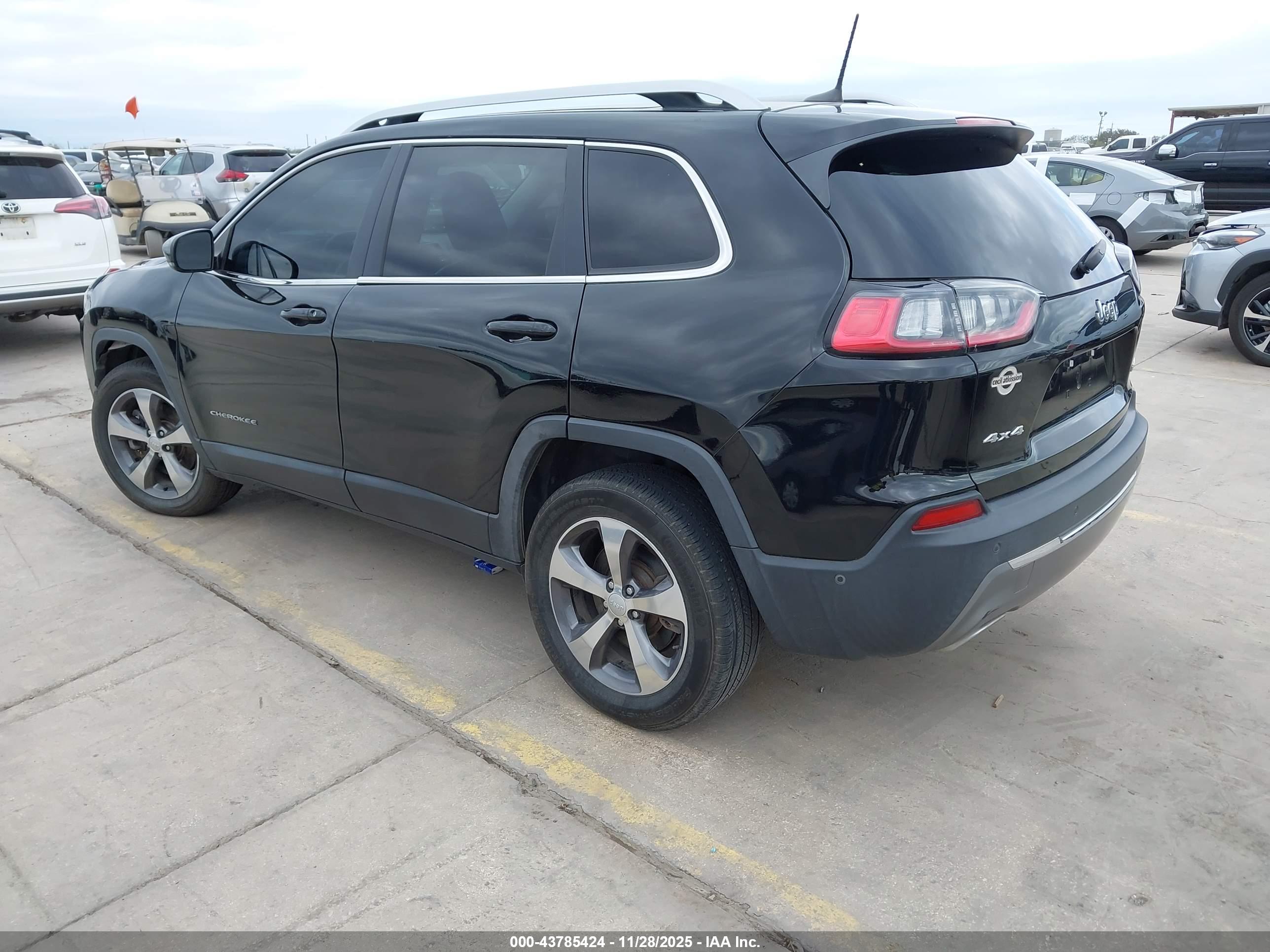 JEEP CHEROKEE image 3