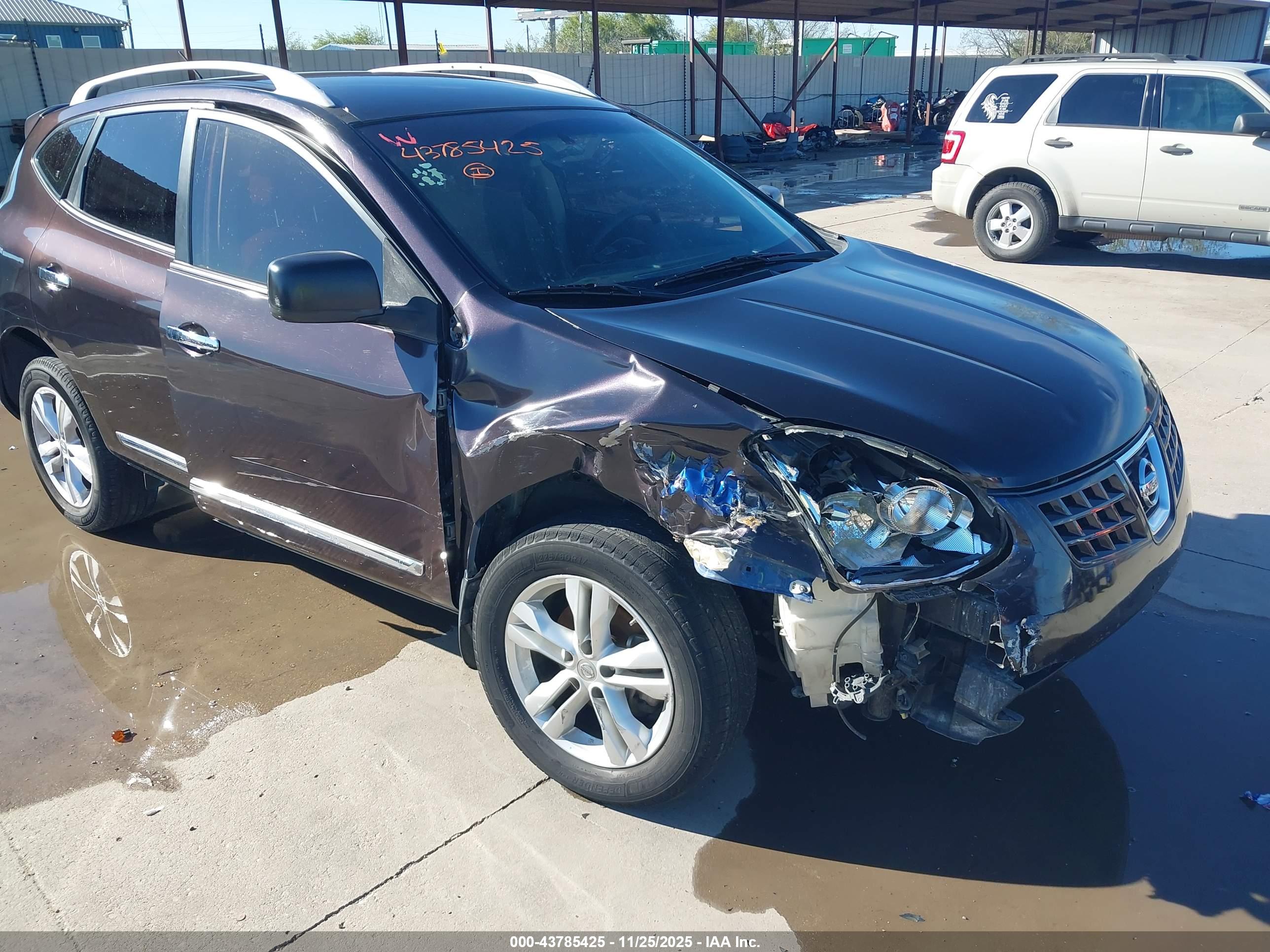 NISSAN ROGUE image 6