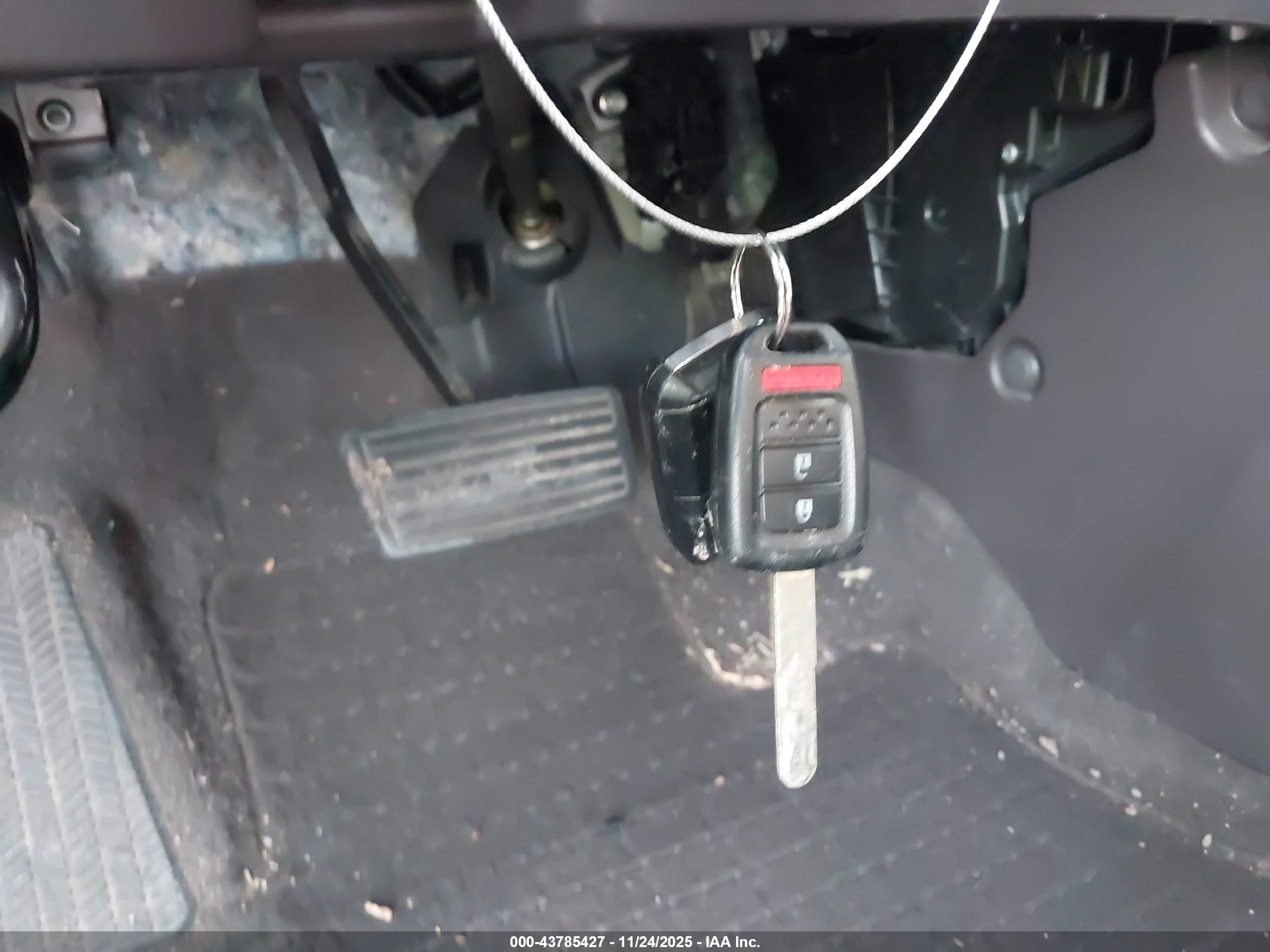 HONDA CR-V image 11