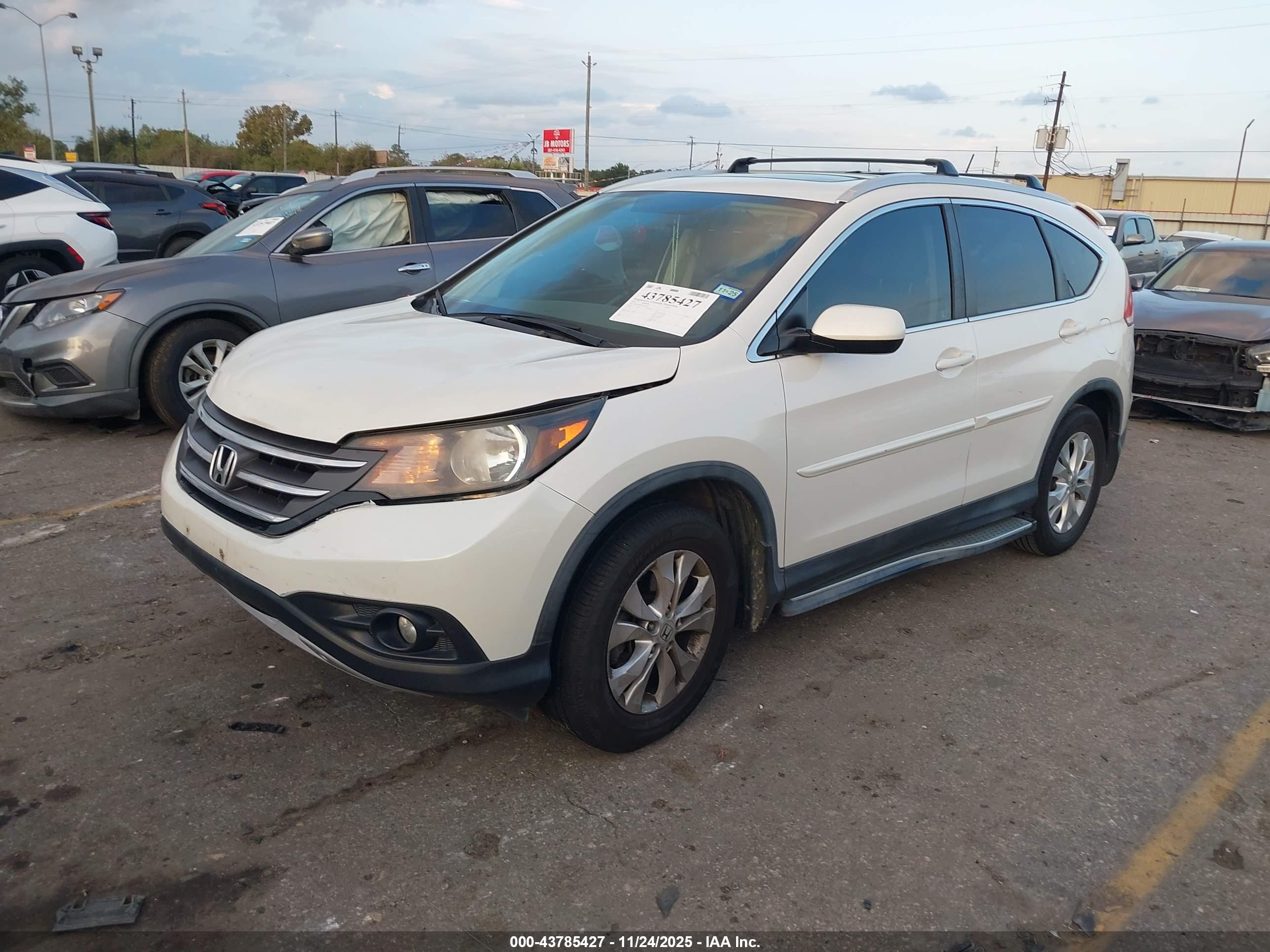 HONDA CR-V image 2